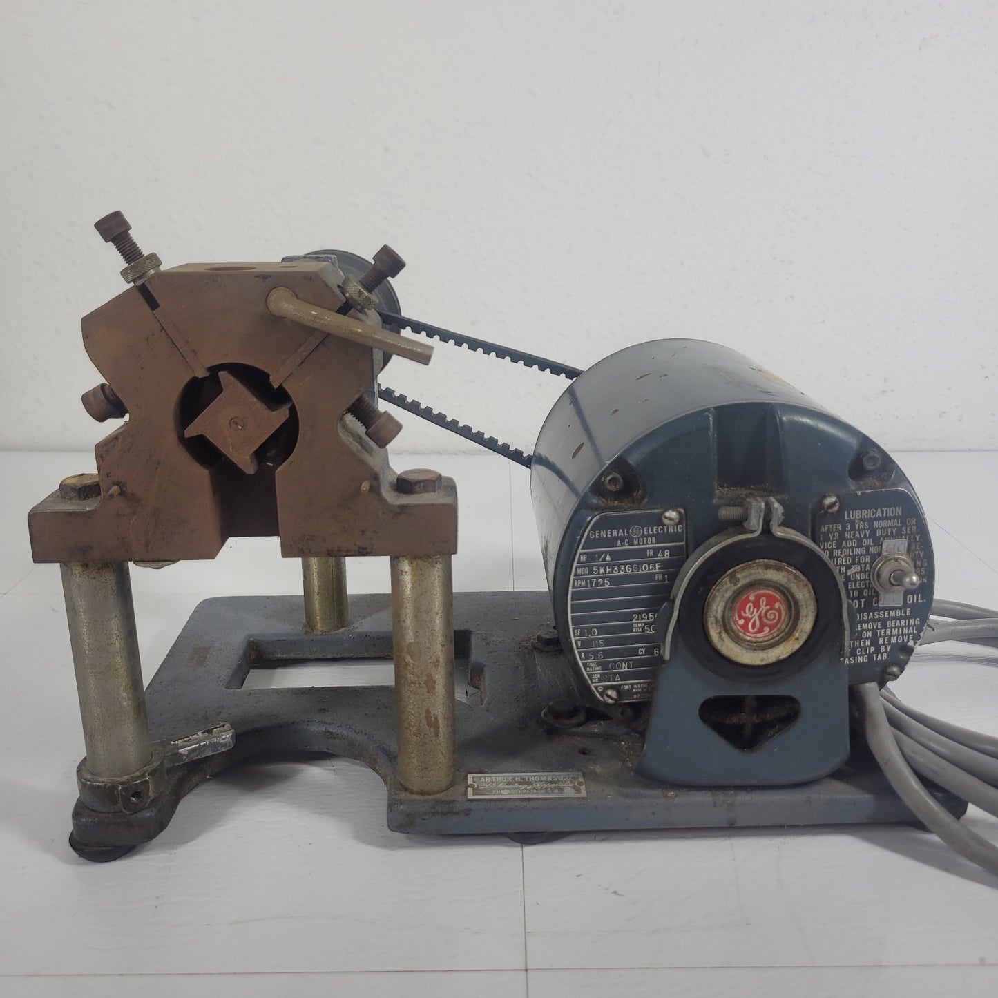 Arthur H Thomas Wiley Mini Mill Laboratory Knife Grinder 1/4HP 115V Vintage