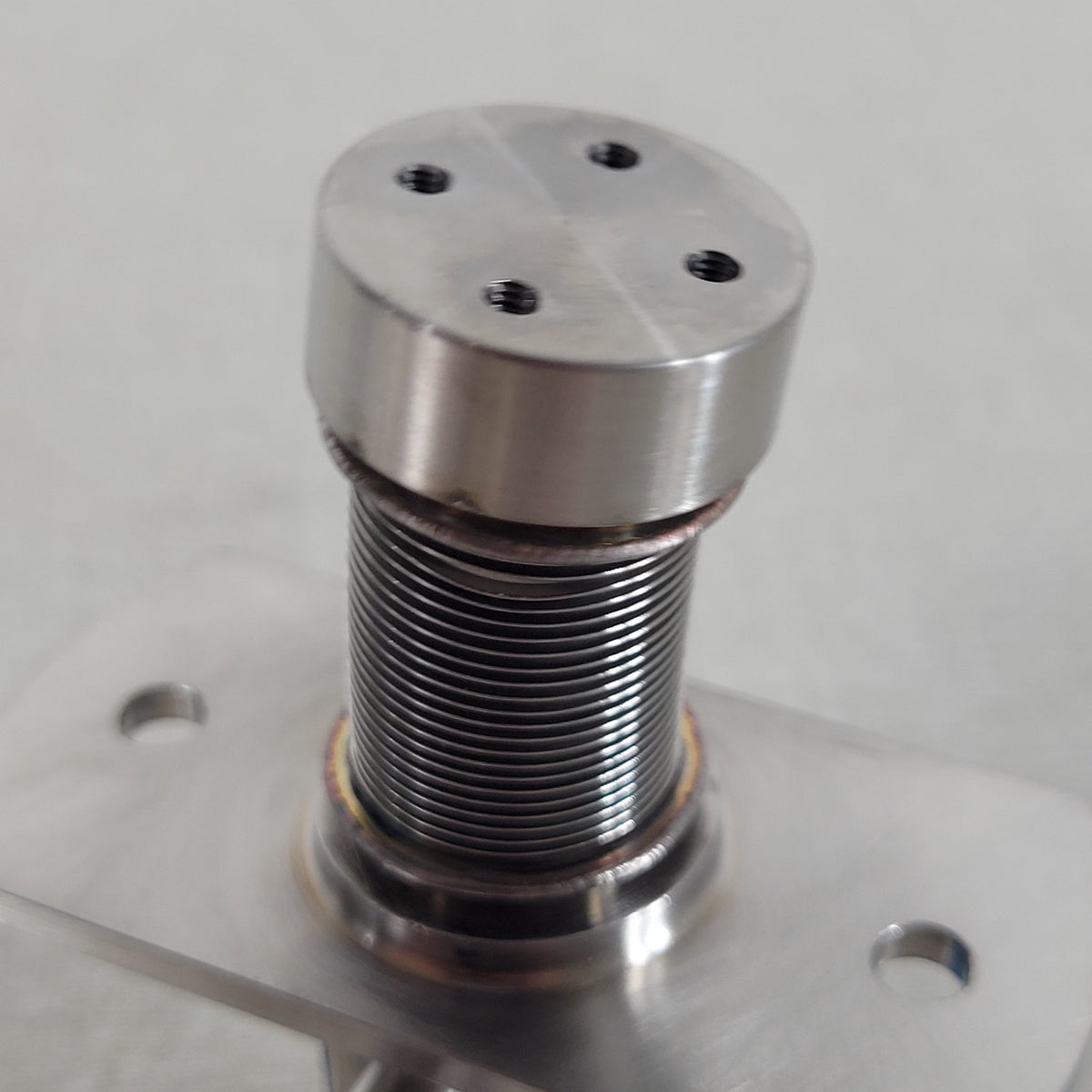 Pneumatic Bellows-Sealed Vacuum Linear Motion Feedthrough Actuator