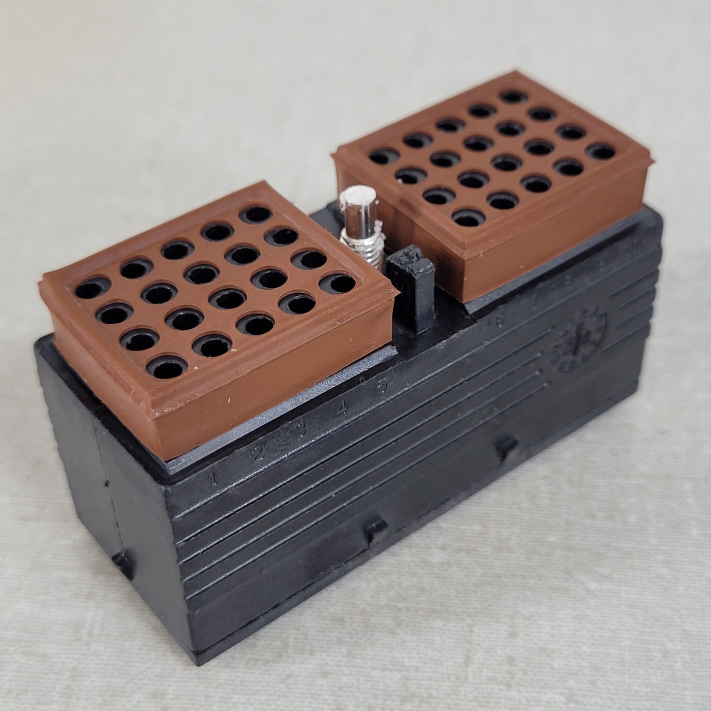 TE Deutsch DRC16-40S 40-Way Socket Connector Plug Housing w/ Terminal Inserts