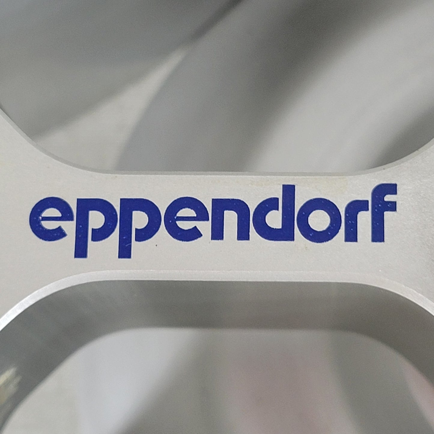 EPPENDORF A-4-44 Rotor & Four 2x50ml Conical Buckets 5000RPM Max 022637452