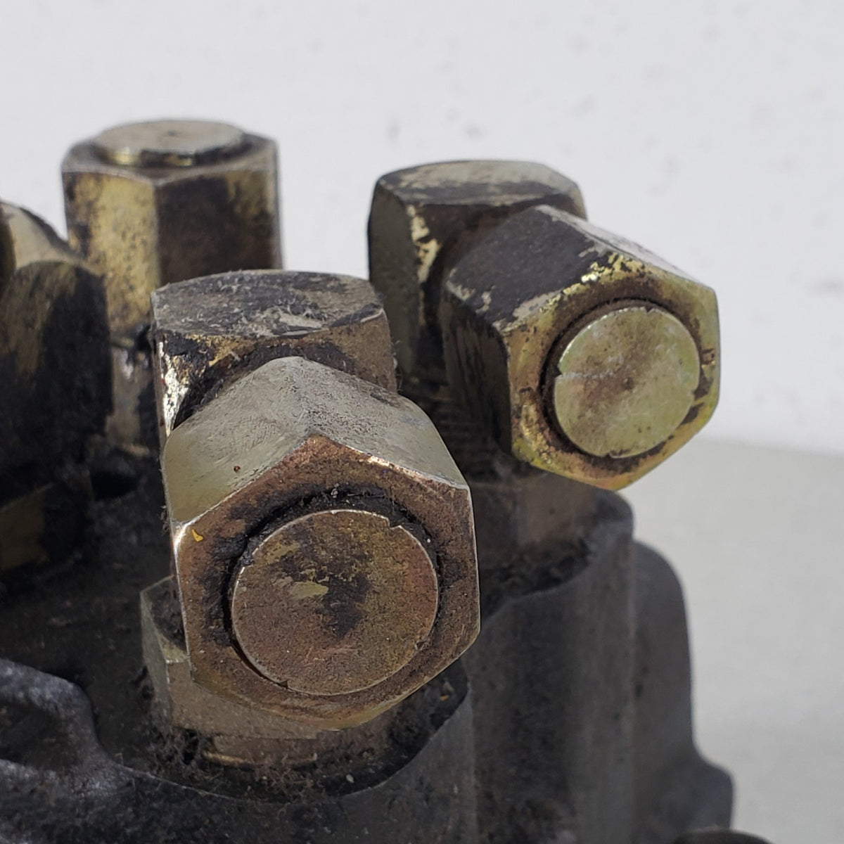 Untested Eaton Char-Lynn 236-3009-002 Hydraulic Steering Control Unit Series 20