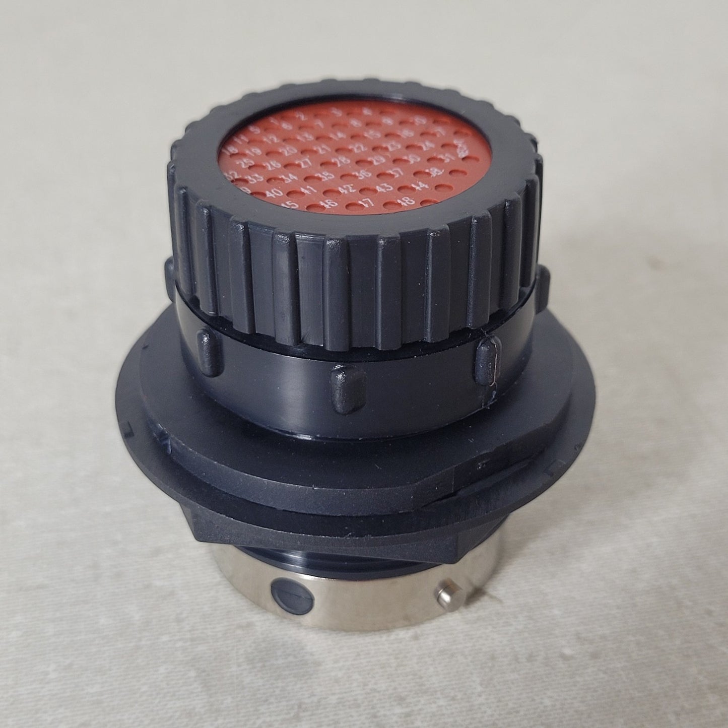 ITT Cannon 192900-0437 Circular Connector 48-Position Panel Mount TN7S24-0048P1L