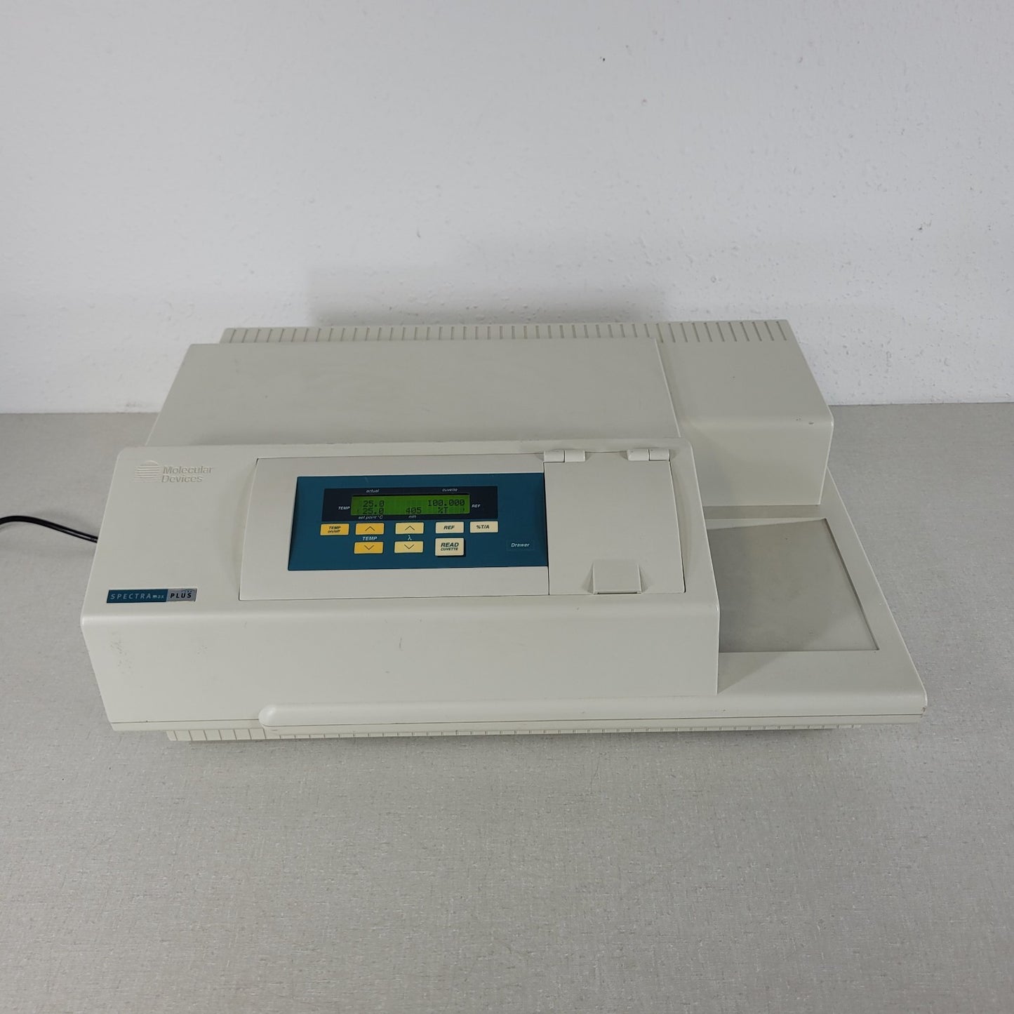 Molecular Devices SpectraMax Plus 384 Microplate Reader w/ PC SoftMax Pro TESTED