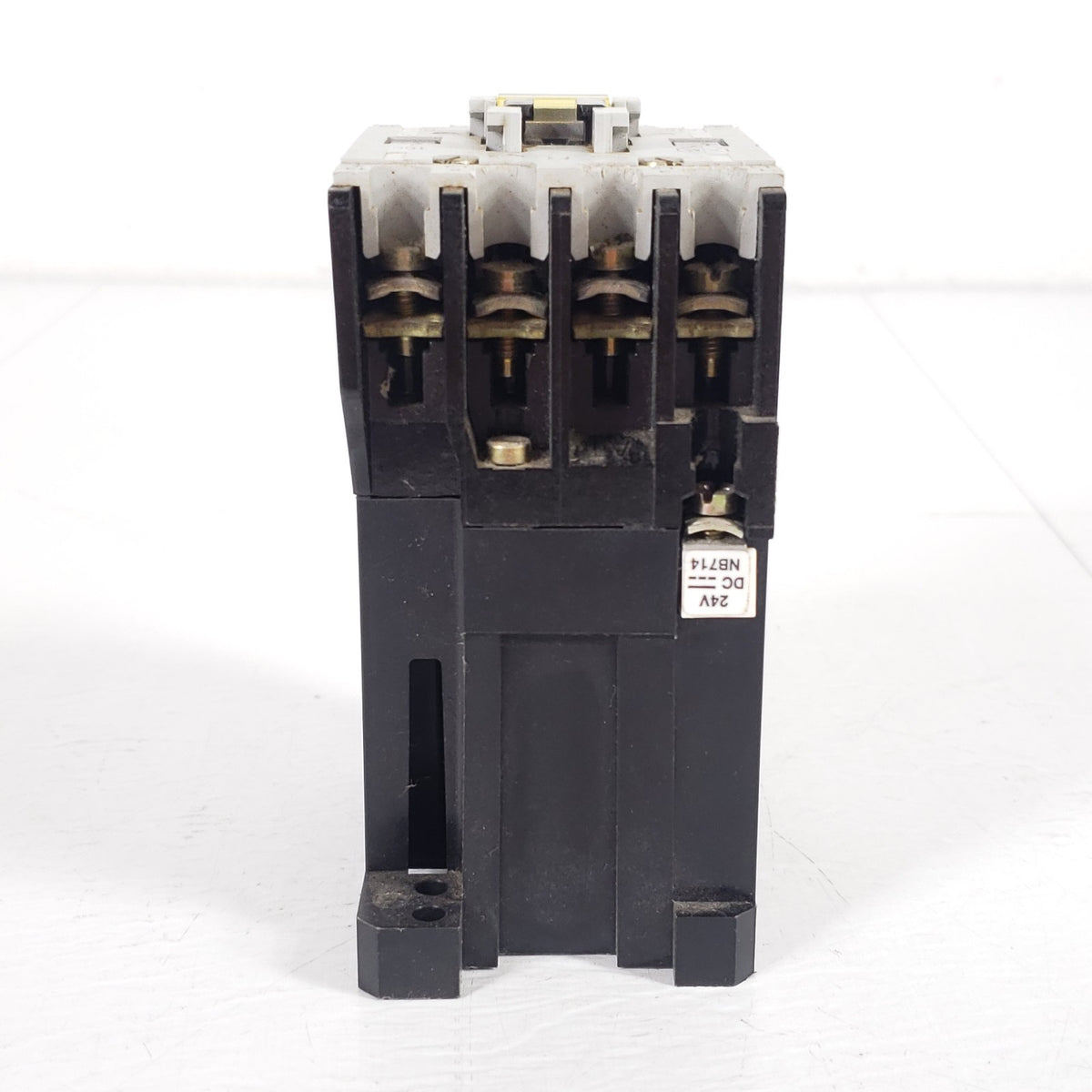 Allen-Bradley 100-A18NZ243 Series B 18A Contactor 24VDC Coil 3P+1NO
