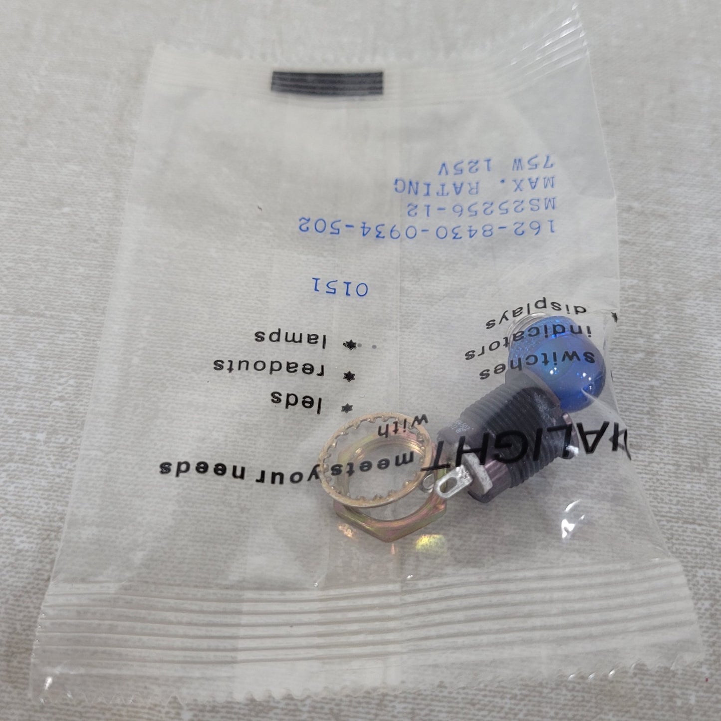 Dialight 162-8430-0934-502 Indicator Lamp Bulb Panel Mount Assembly MS25256-12