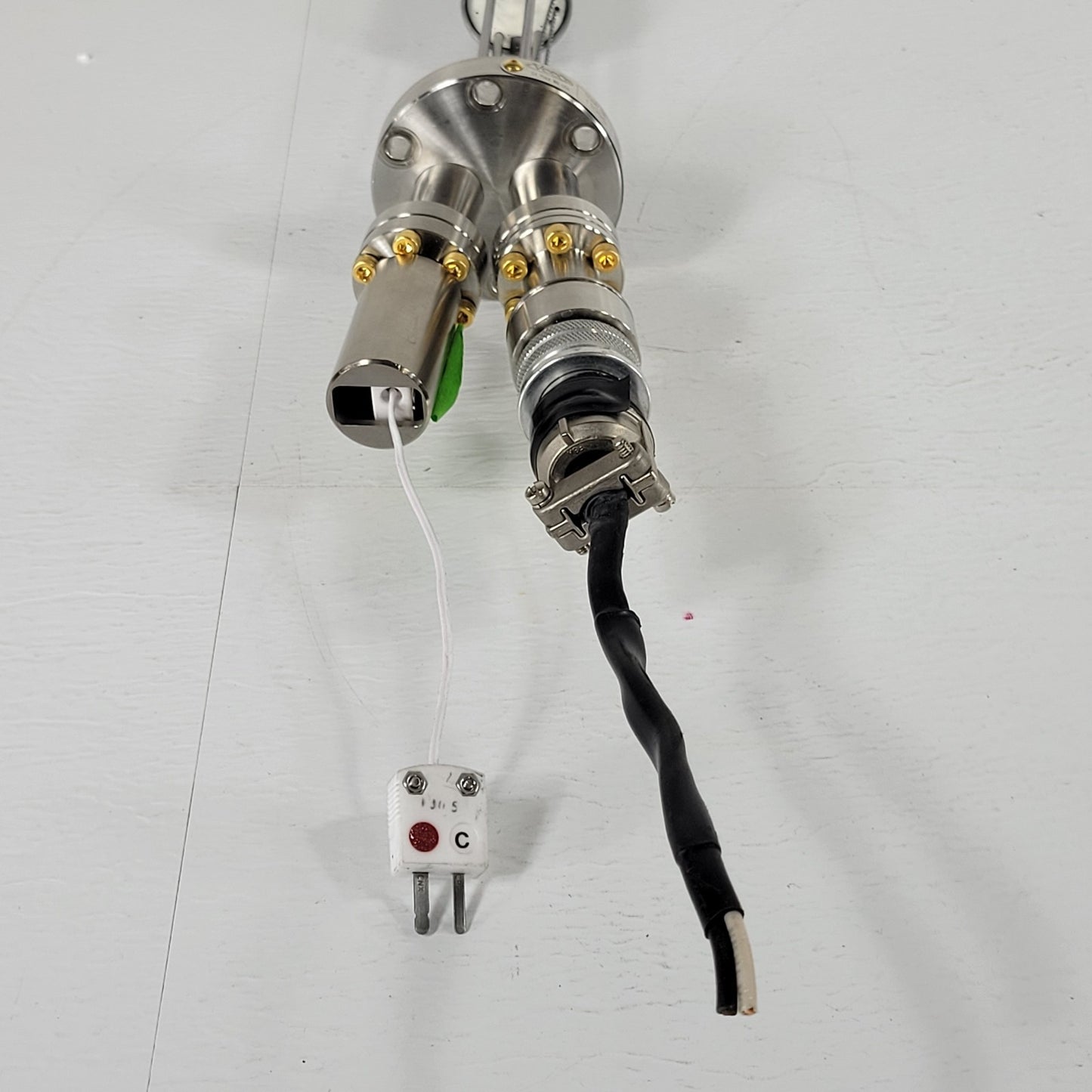 Veeco Perkin-Elmer 11095 DN35CF MBE Effusion Cell Source UHV Semiconductor