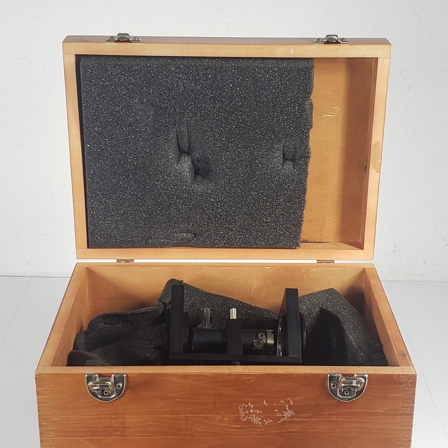 SPECTRATECH 0005-071 Optical Liquid Analyzer ATR, Accessories, and Carrying Case