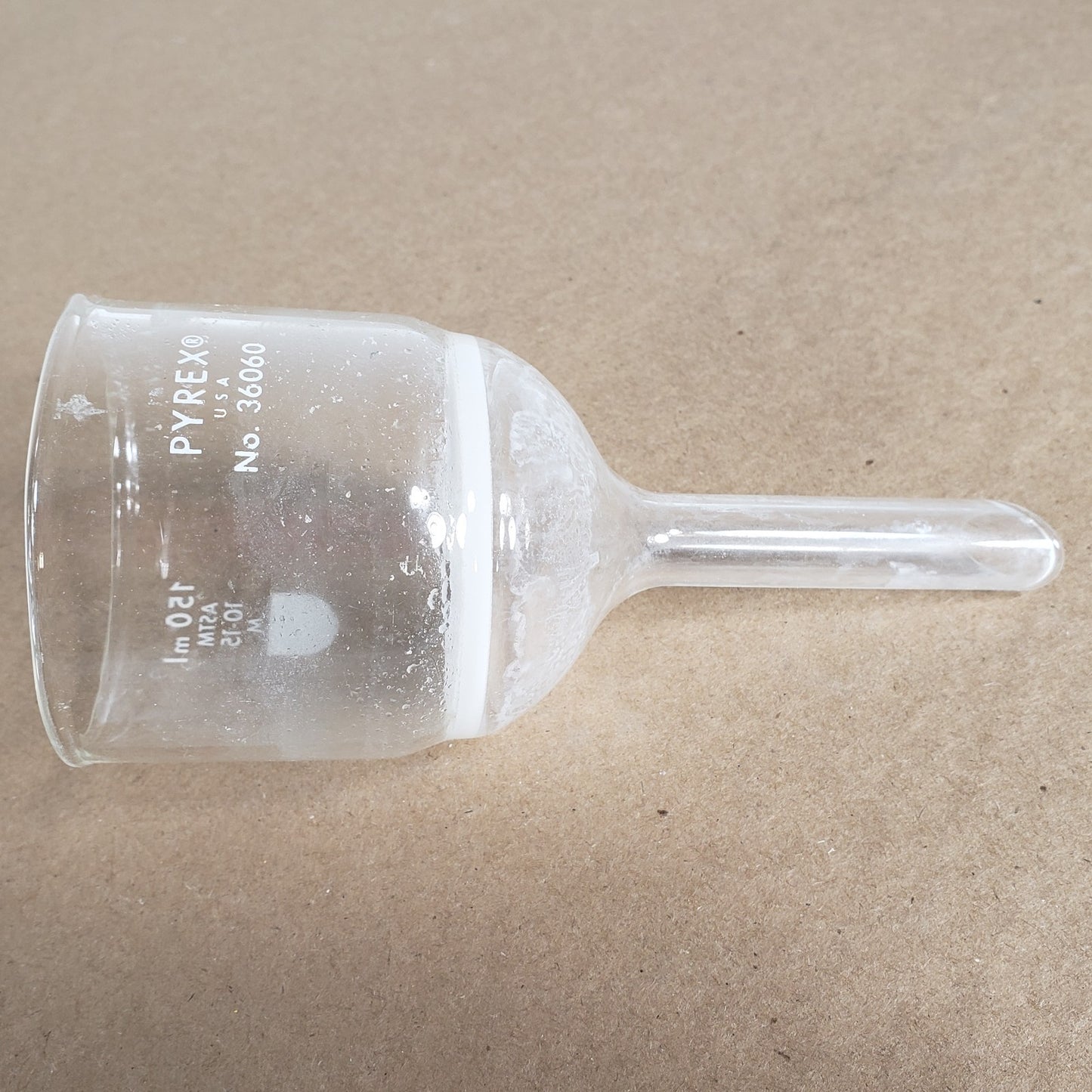 Lot Of 4 Chemglass 36060 150mL Buchner Filtration Funnels 4 total 3 Course 1 Med