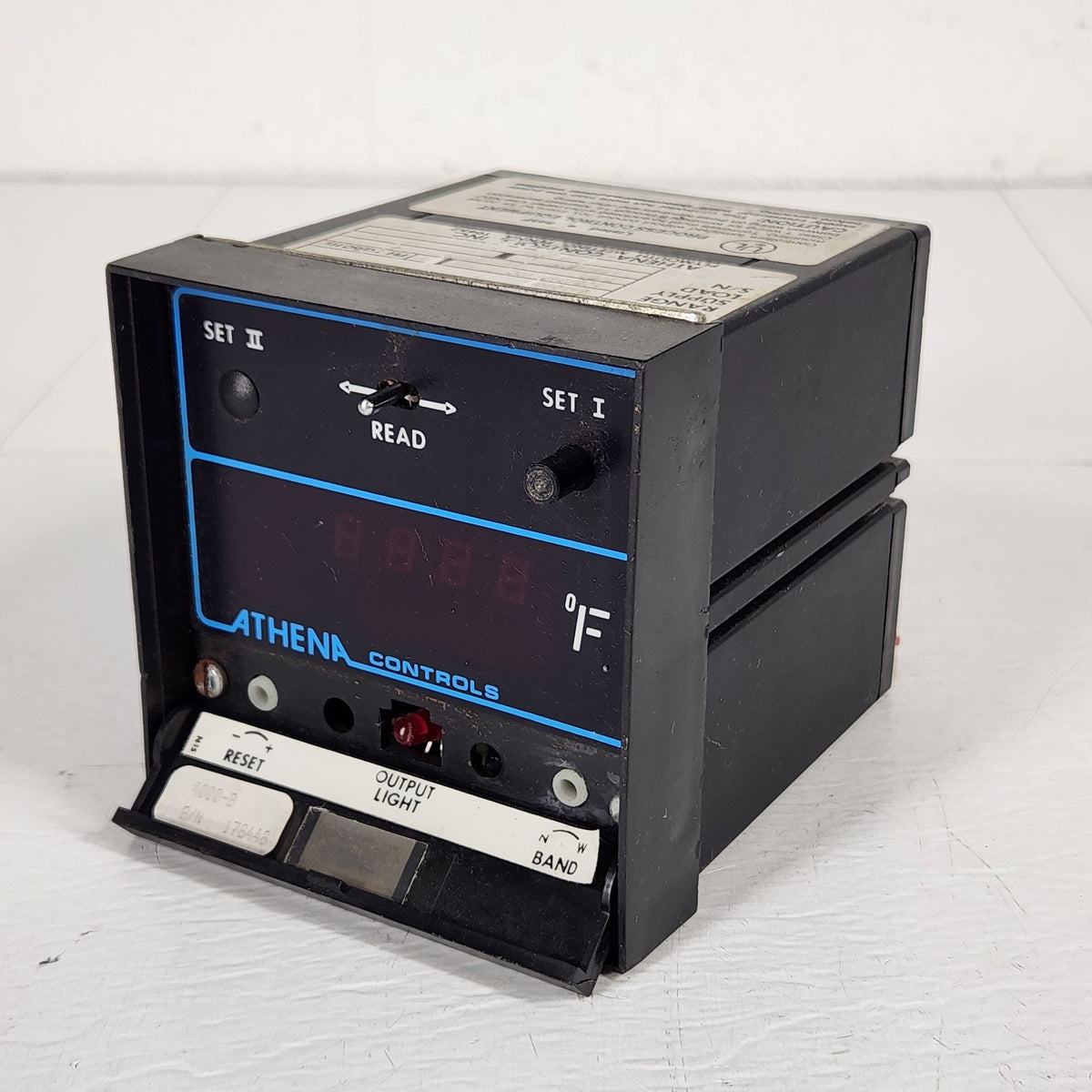 FOR PARTS Athena Controls 4000-B Temperature Process Controller Repair AS-IS