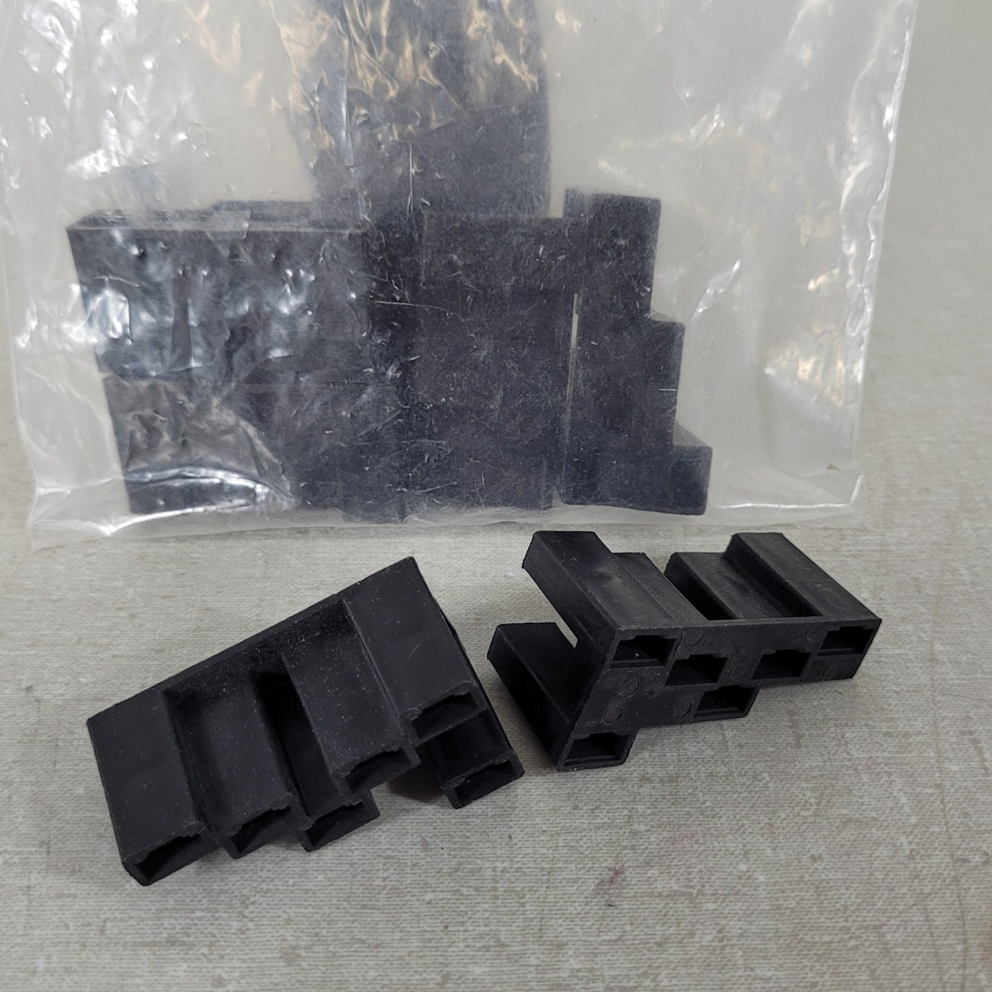 Large Mixed Lot GM Delphi Packard TE AMP Deutsch Connectors Terminals
