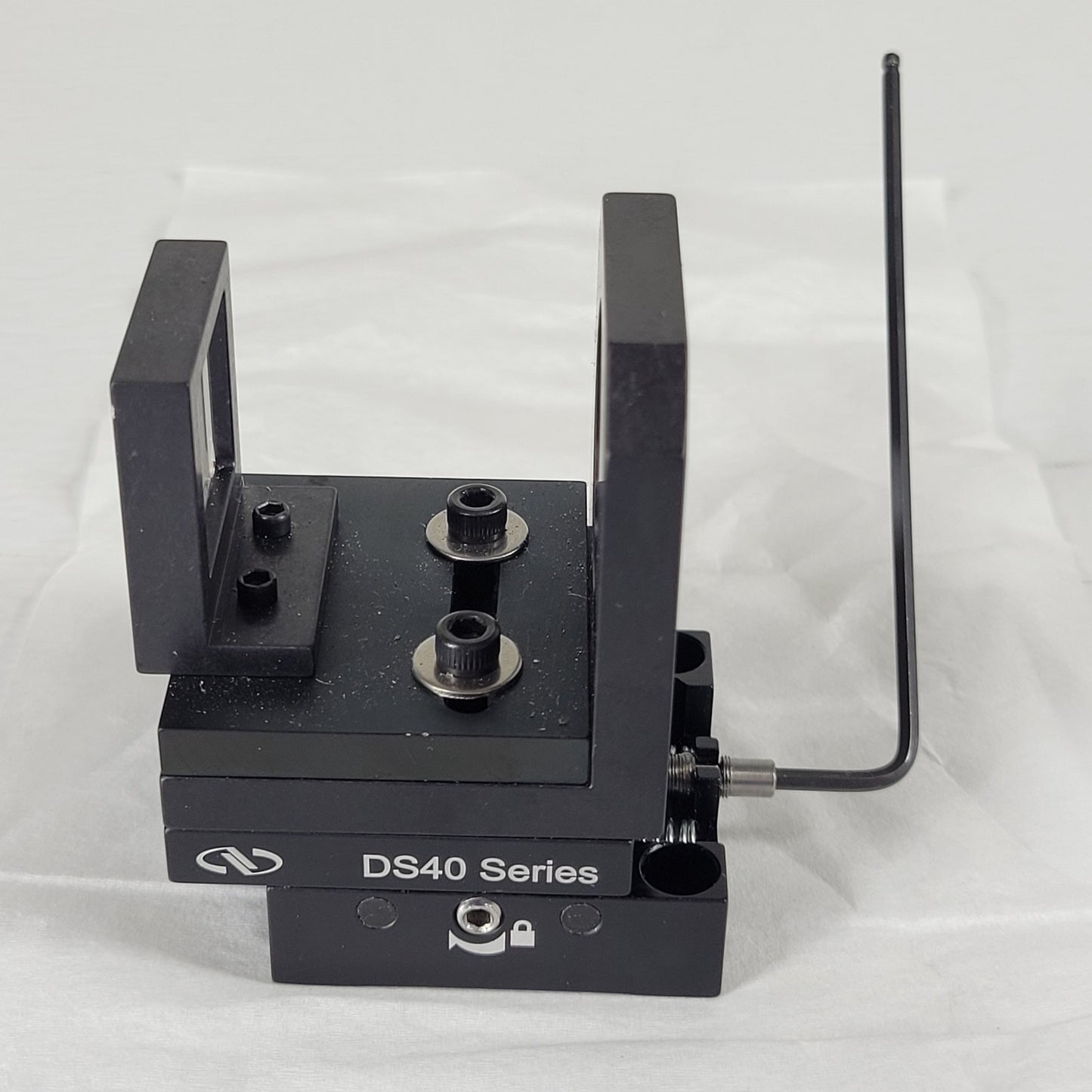 NEWPORT DS40 Series Single X-Axis Precise Translation, 16.25mm Travel & Lenses