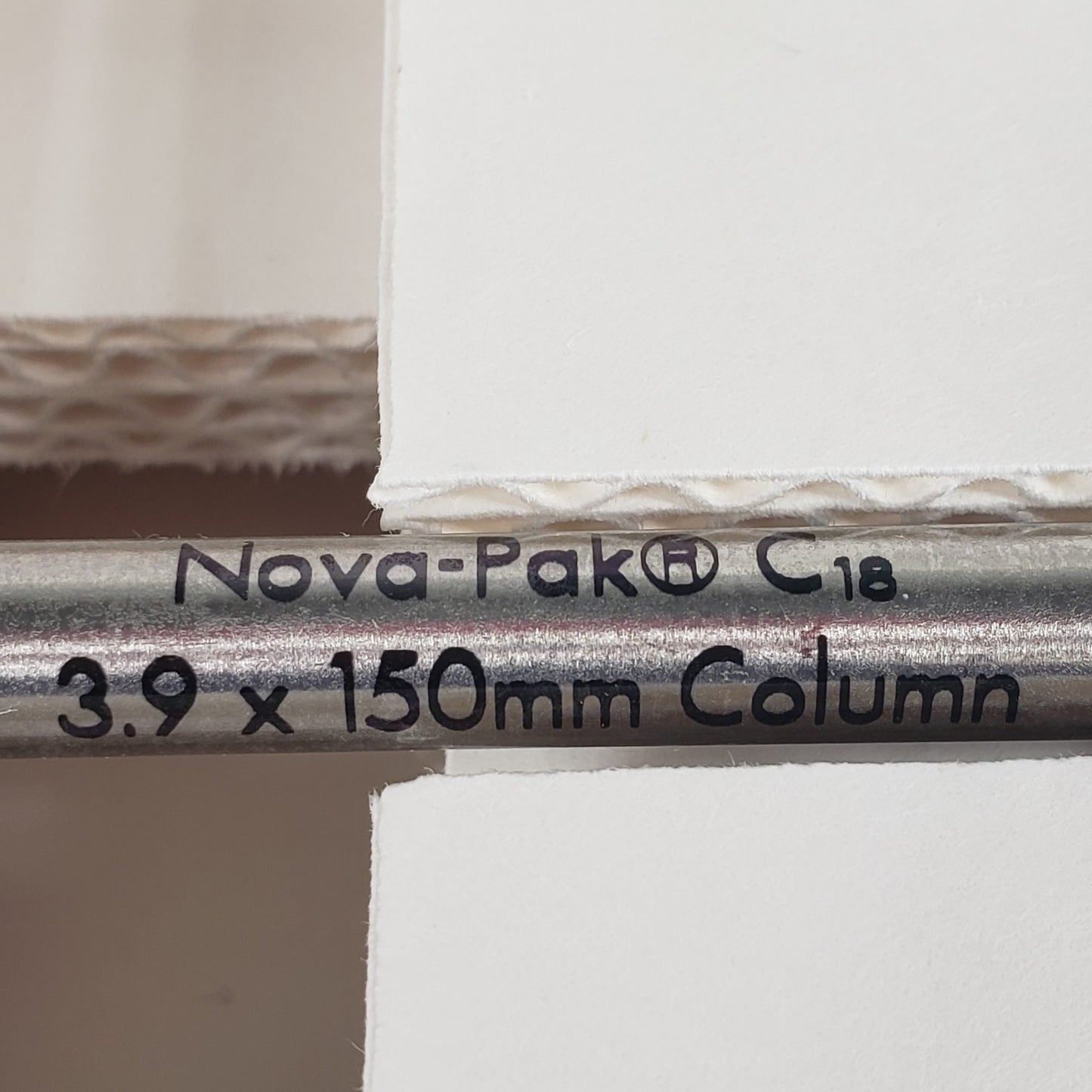 Waters WAT086344 Nova-Pak C18 HPLC Column 4µm 60Å 3.9x150mm w/ Manuals