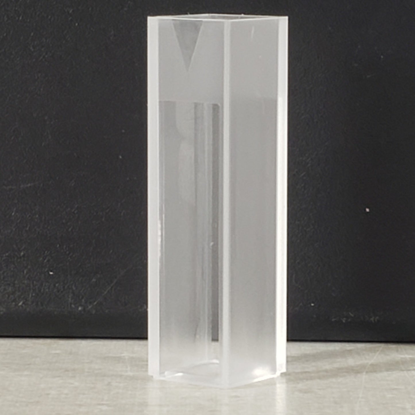 Sigma Aldrich Z637157 UV Cuvettes Disposable 2.5-4.5mL 10x35mm Window Box of 100