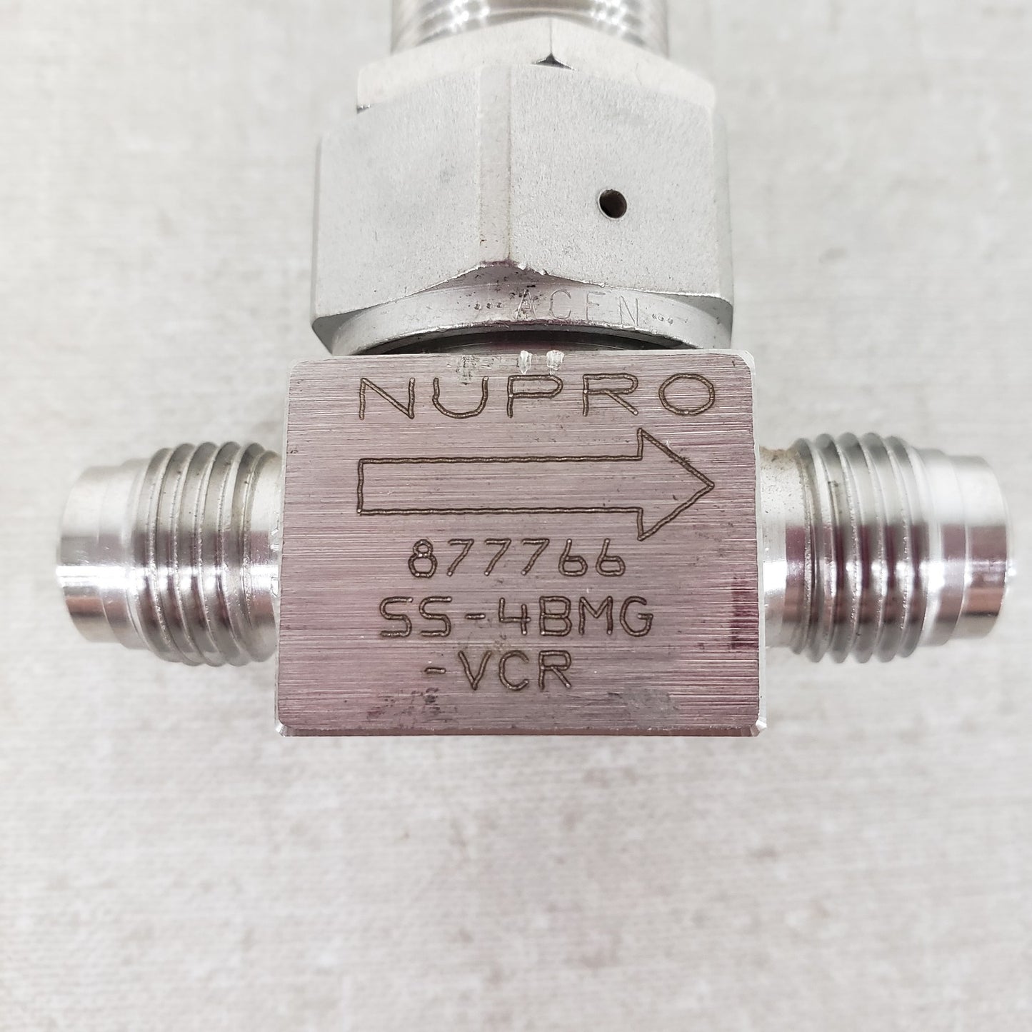 Swagelok NUPRO SS-4BMG-VCR Metering Bellows Valve 1/4in Male VCR