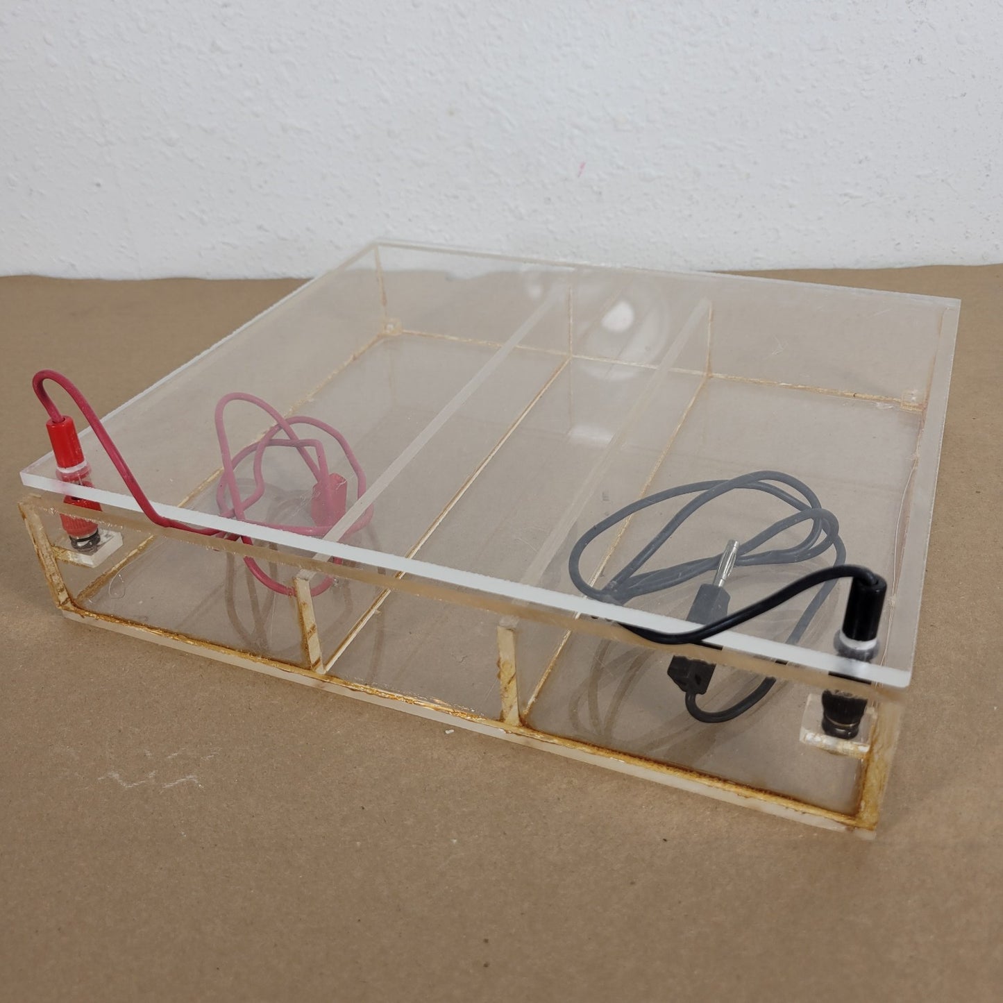 Large Acrylic Horizontal Gel Electrophoresis Chamber UVT Tray Power Leads Ellard