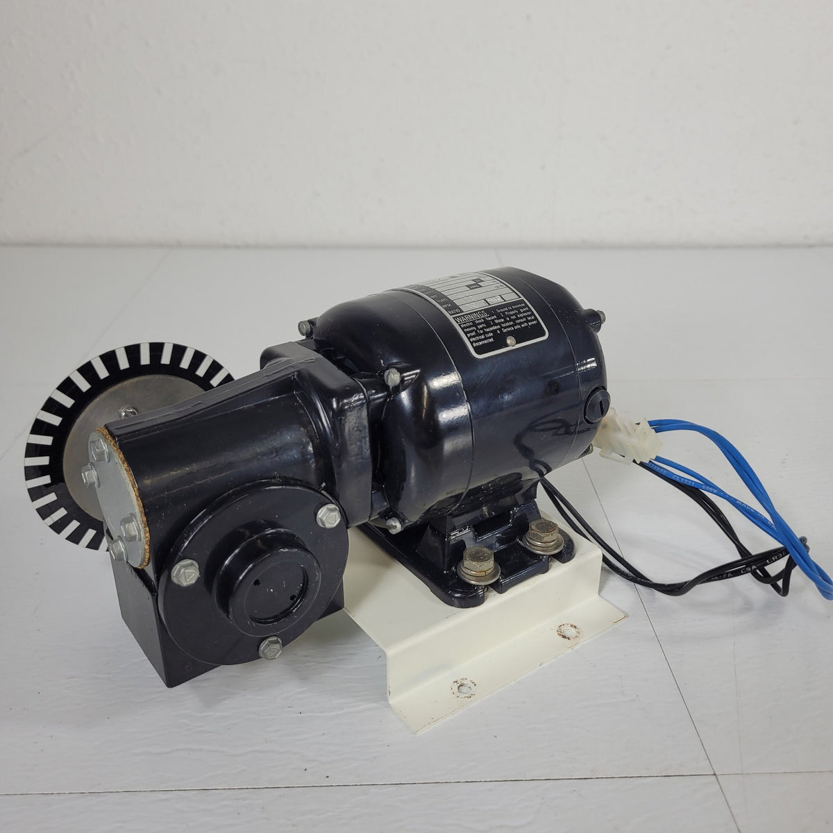 Bodine NSH-12RH P0465462 DC Gearmotor 115VDC 173RPM 10:1 1/50HP 4.8 lb-in