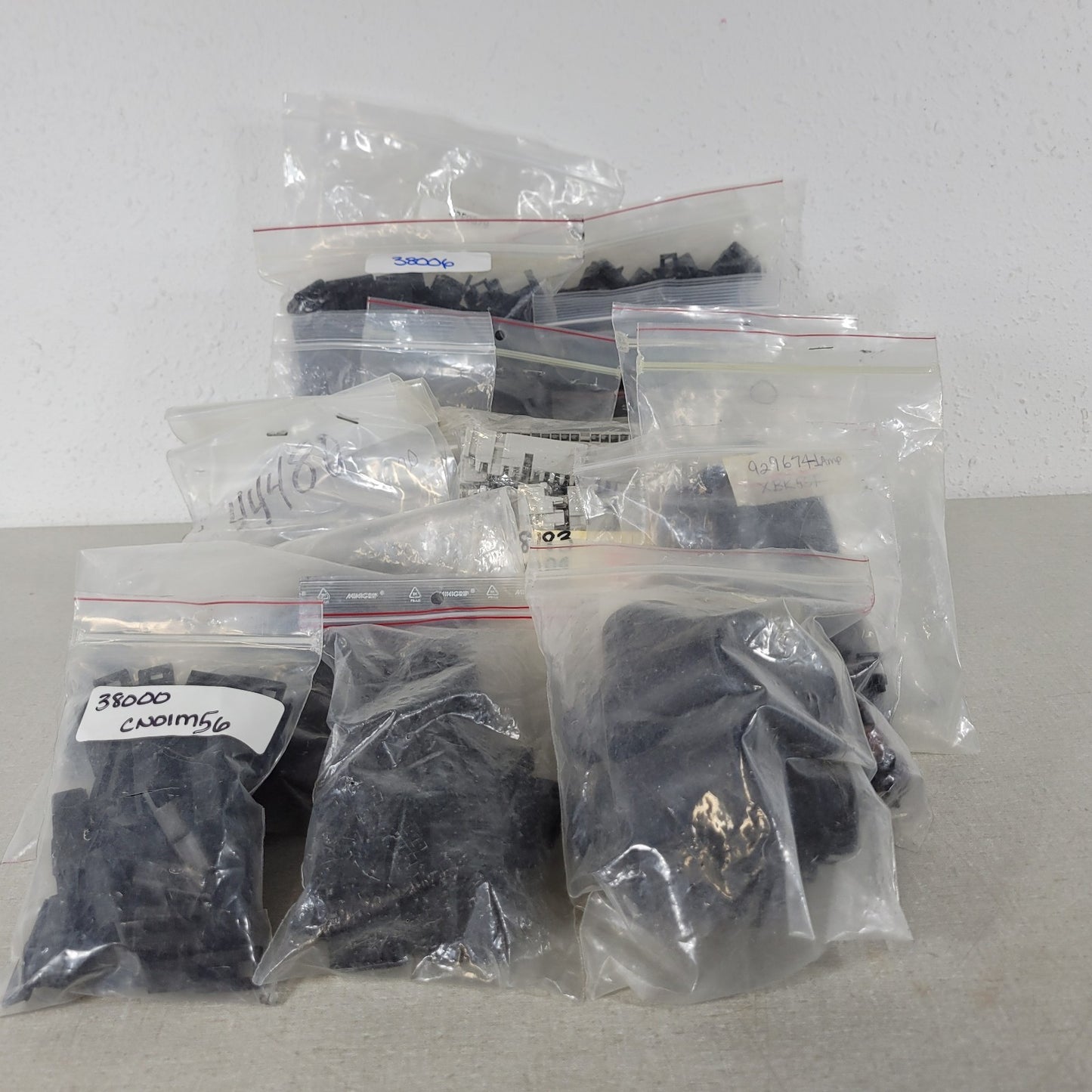 Large Mixed Lot GM Delphi Packard TE AMP Deutsch Connectors Terminals