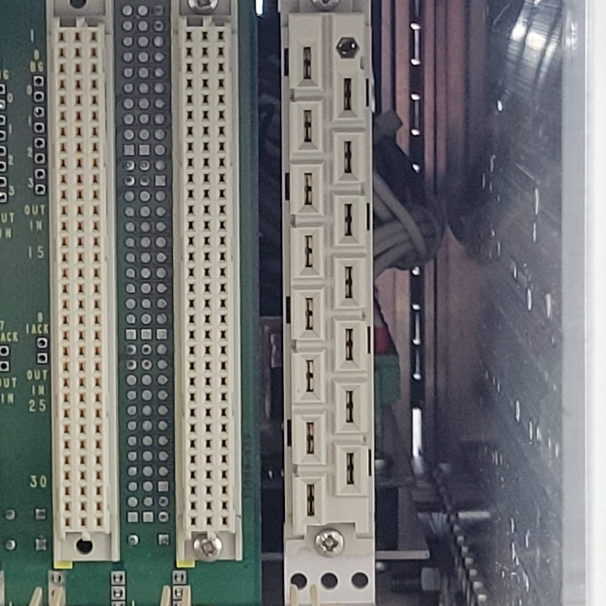 ETAS ES1000 VME64x Mainframe Chassis Backplane Rack Enclosure