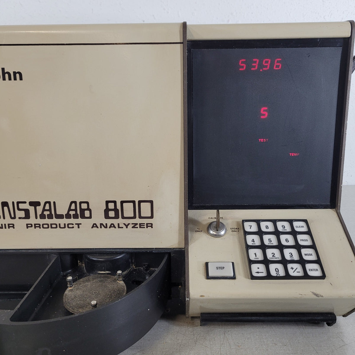 Dickey-john InstaLab 800 NIR Grain Protein Oil Moisture Analyzer Powers Up