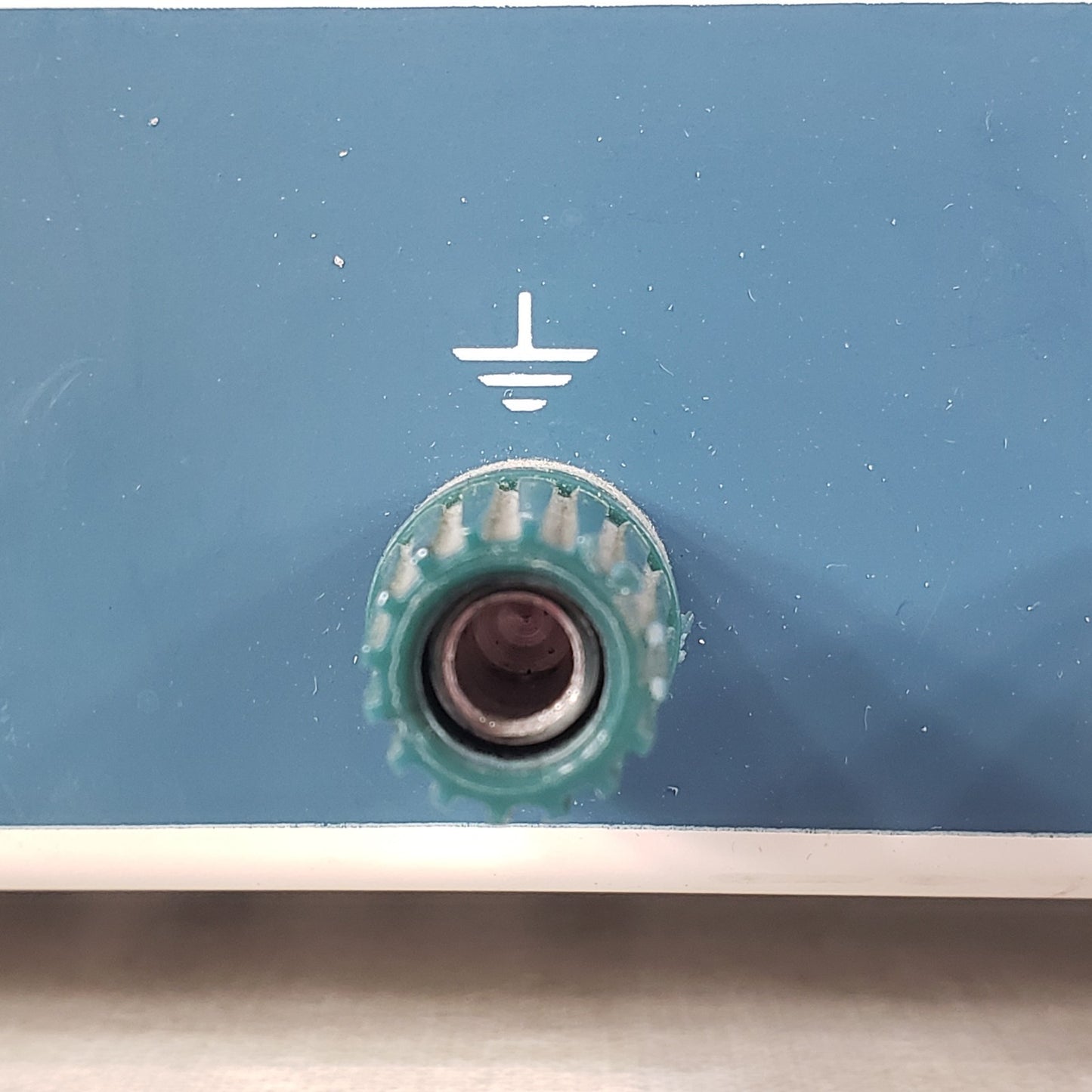 TESTED Heathkit IP-2718 Tri-Power DC Bench Supply 2x 0-20V 500mA + 5V 1.5A