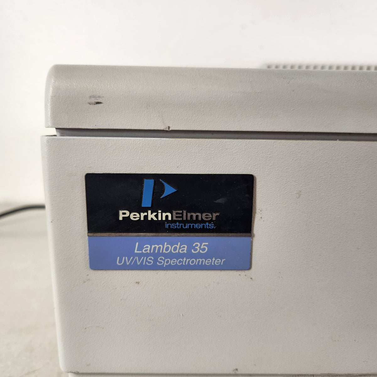 TESTED PerkinElmer Lambda 35 UV/VIS Double Beam Spectrophotometer w/ PC Software