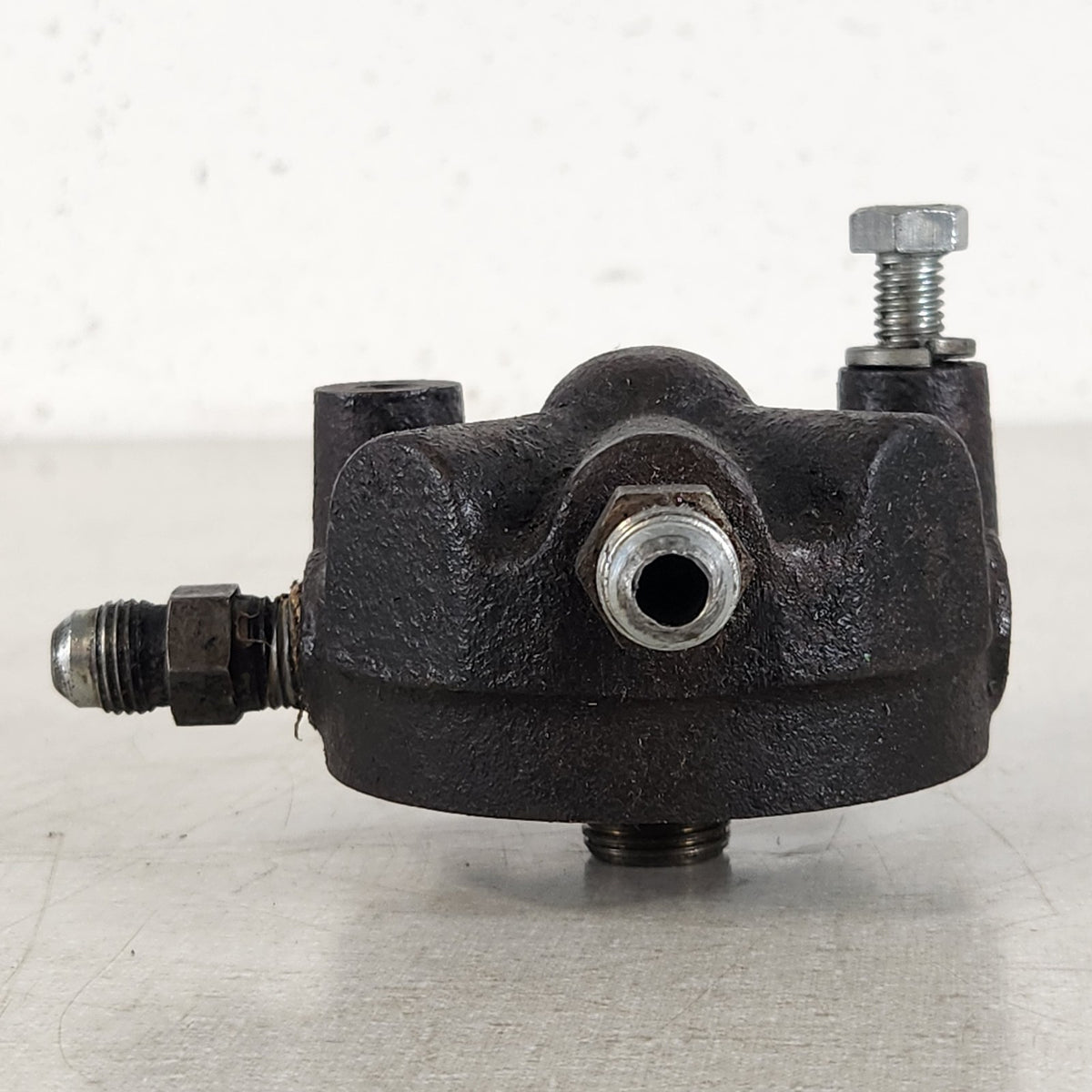 Bolens 1800 1900 Eliminator Hydraulic Oil Filter Manifold 1734345 Untested