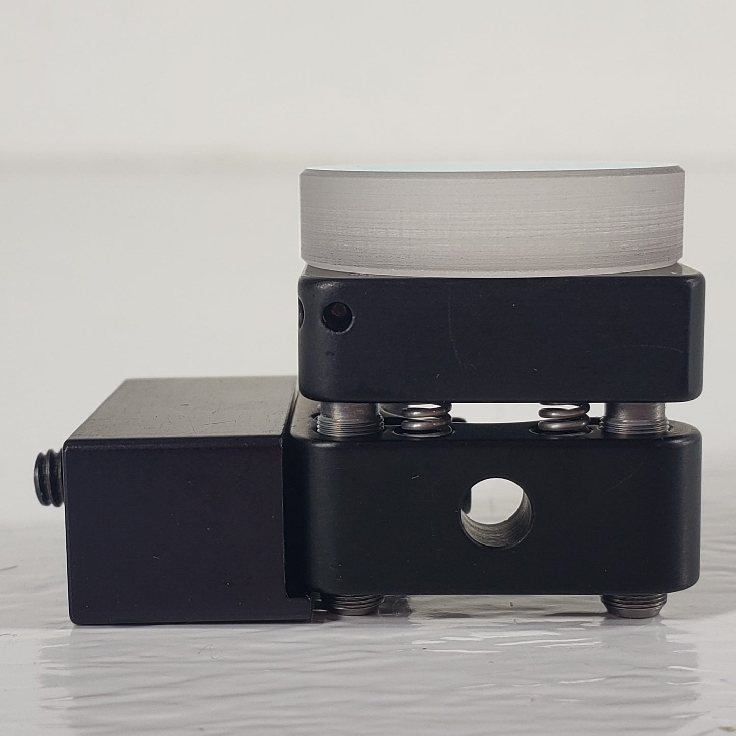 NEWPORT U50-P Series Mount w/25mm Diameter Mirror for Optical Laser Systems