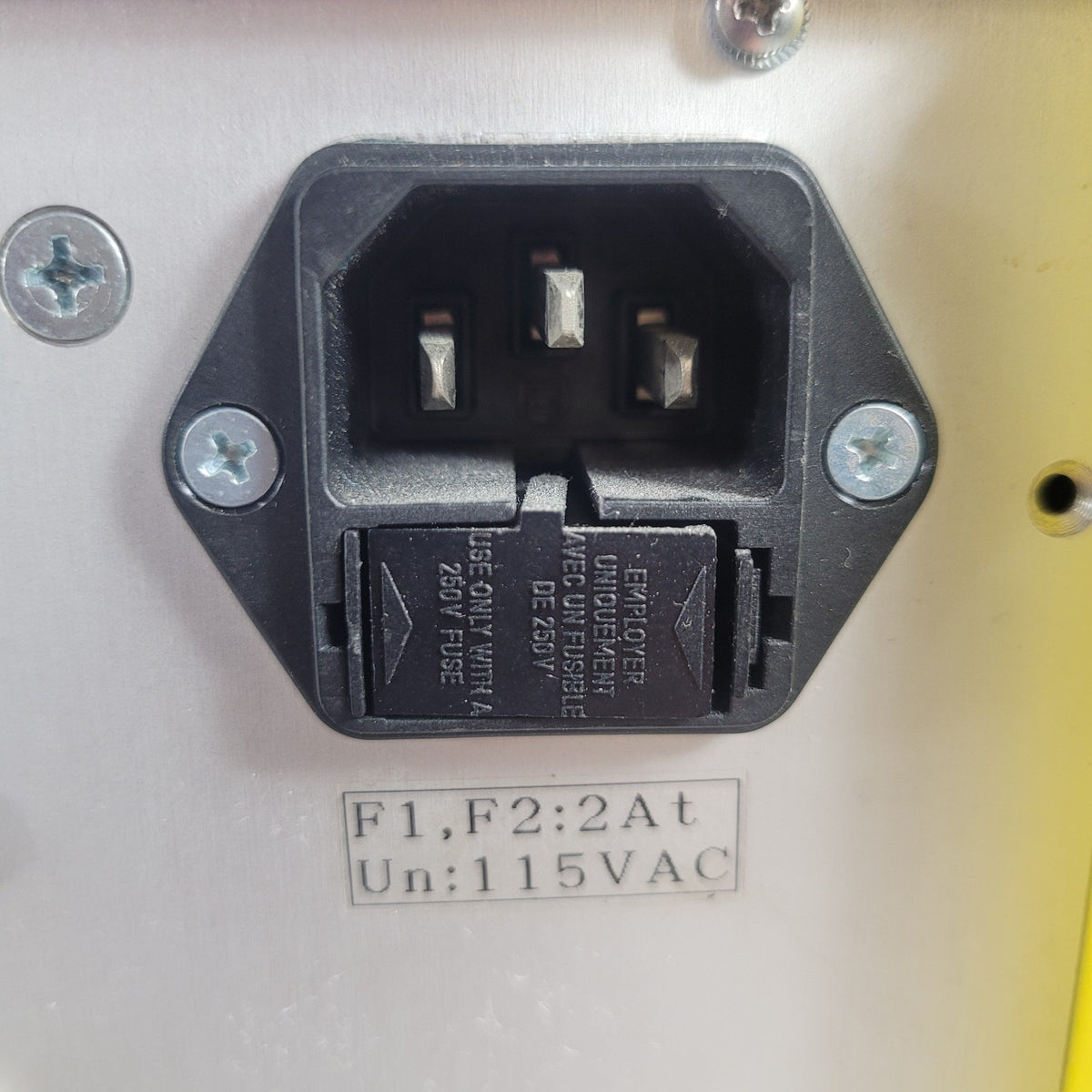 Piezomechanik LE 400-040bip Bipolar High Voltage Piezo Amplifier PZT Driver