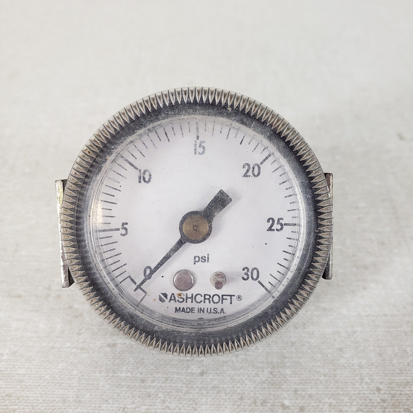 ASHCROFT Pressure Gauge Bronze Tube, Brass Socket Soldered, 0-30 psi Gauge