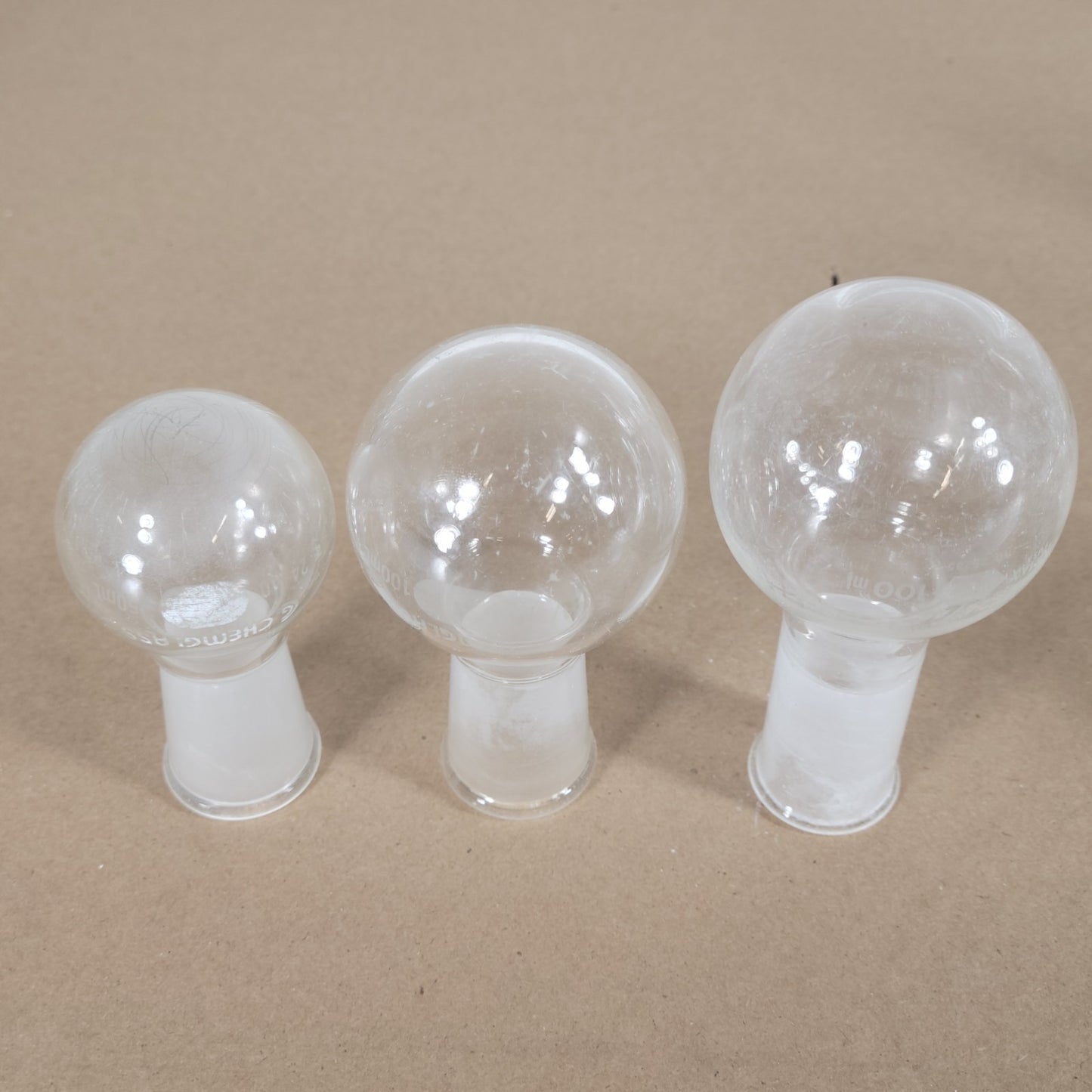Chemglass CG-1506-05/CG-1506-02 Round Bottom Boiling Flasks 2x100mL & 1x50mL