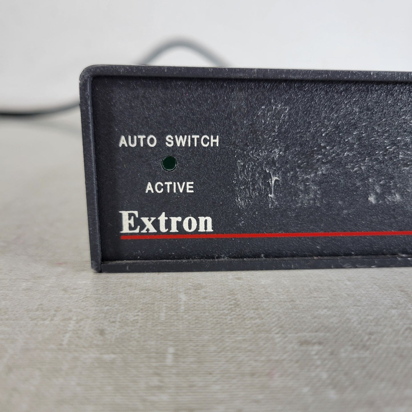 EXTRON SW5VGAxi Switch, Four 15-Pin Inputs, 15-Pin Output, 25-Pin Contact Remote