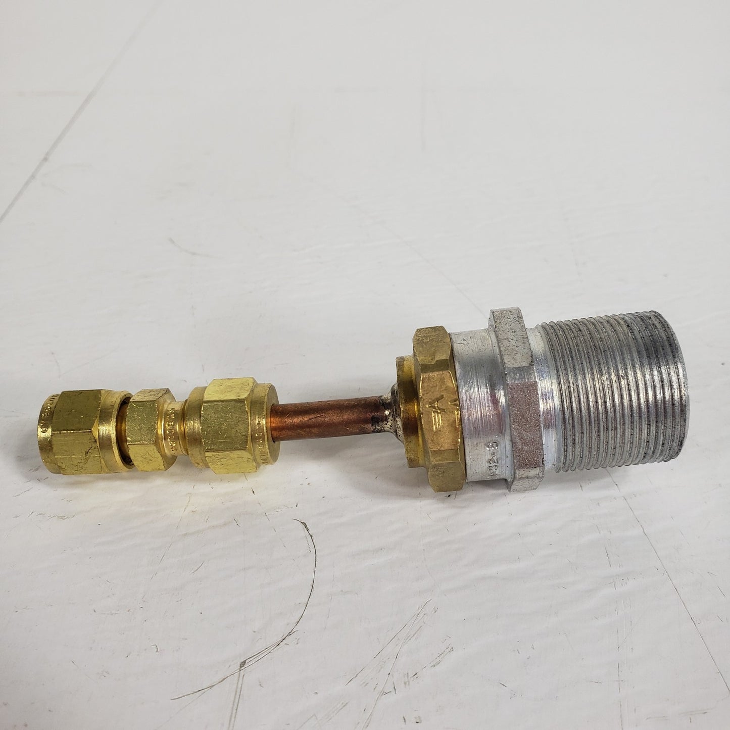Danfoss Hansen 5400-S2-8 1/2in Refrigerant Coupler Male to 1/4in Swagelok