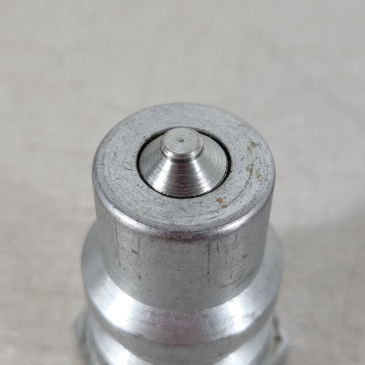 Pioneer 5080-4 1/2" NPTF JI Case Old Style Male Hydraulic Coupler Tip 3000PSI
