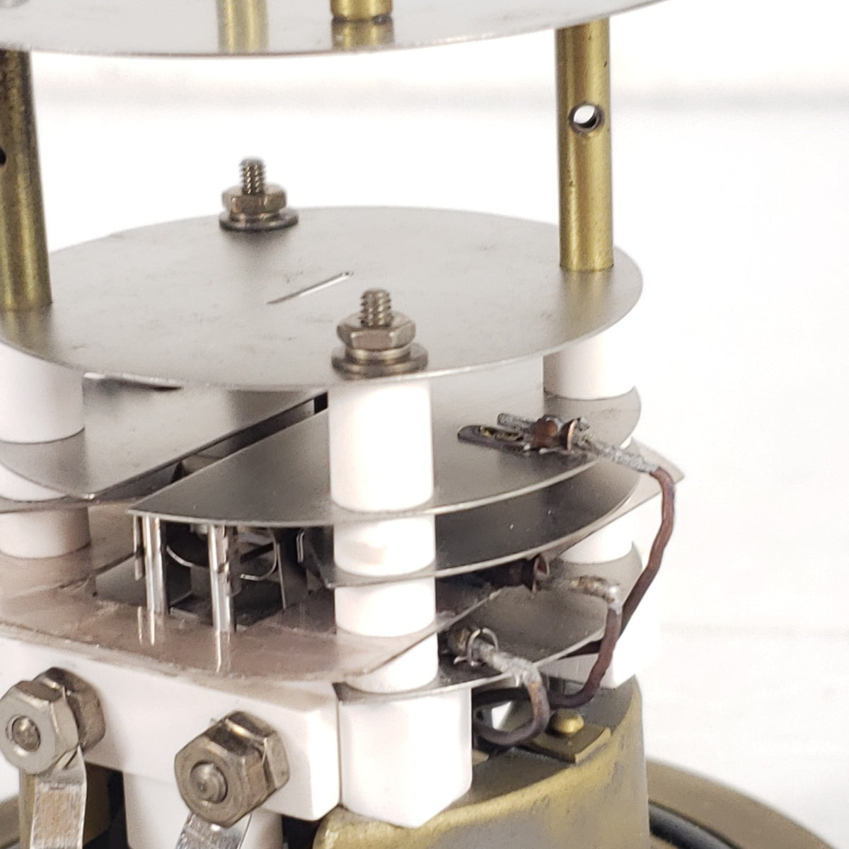 Veeco MS9 MS90 Helium Leak Detector Ion Source Assembly Needs Rebuild
