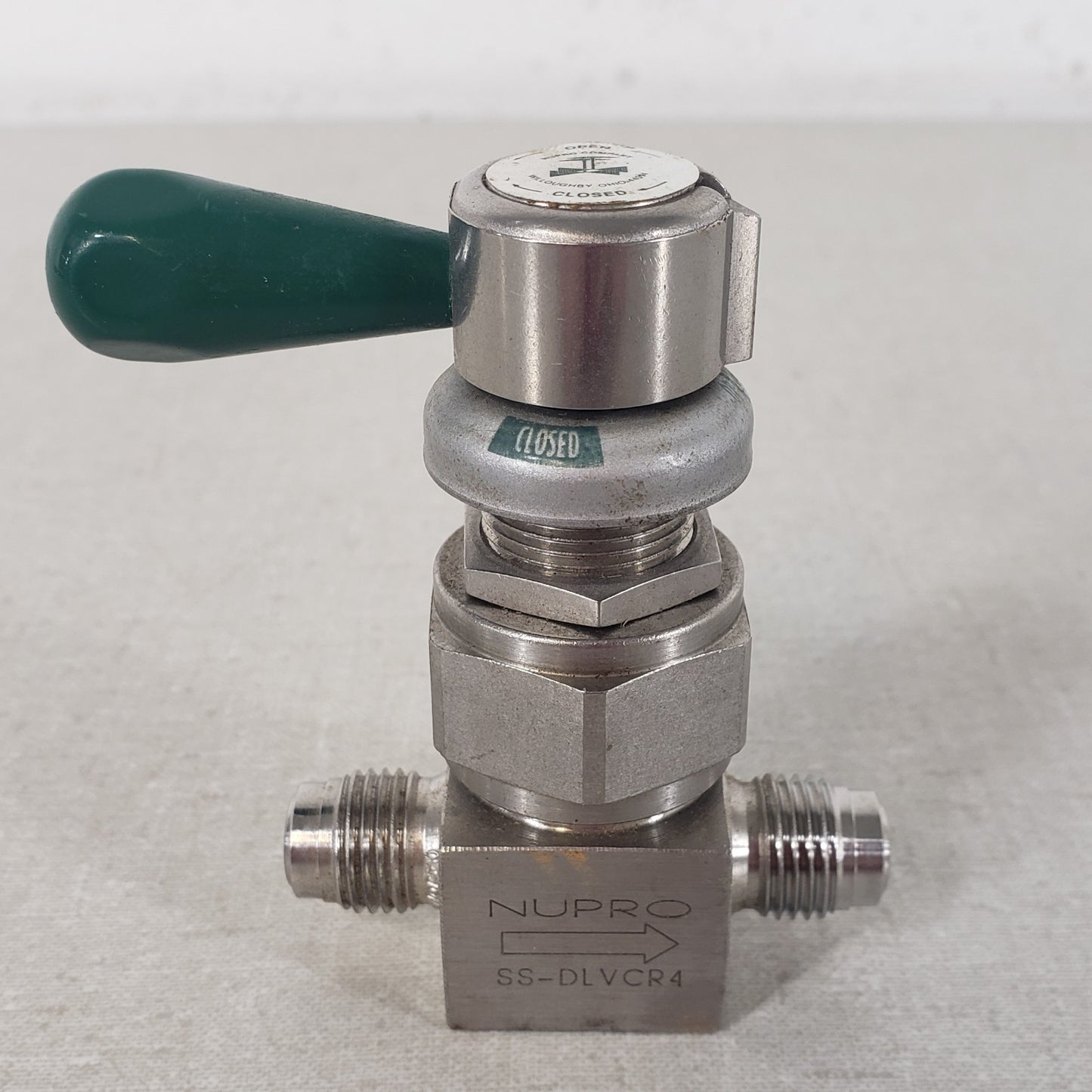 NUPRO SS-DLVCR4 1/4in Male VCR High-Purity Diaphragm Valve Swagelok