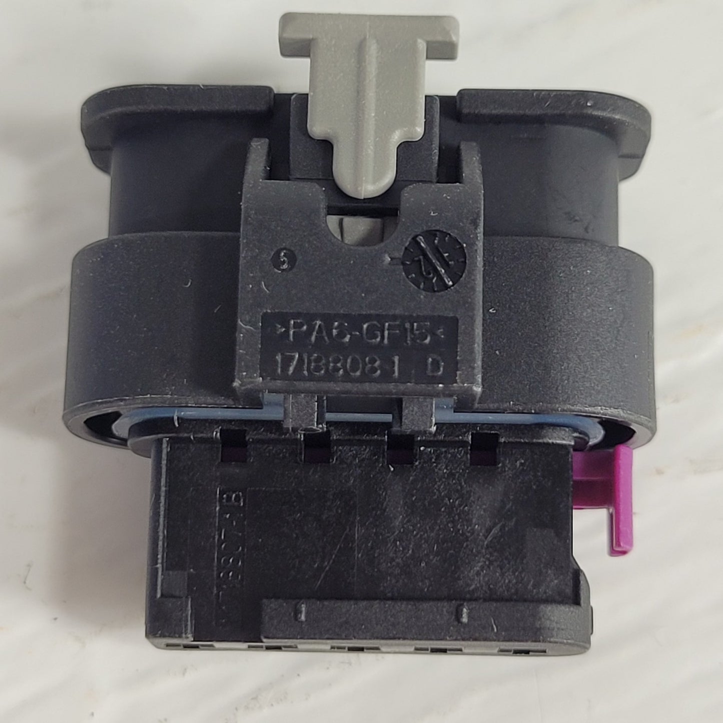 New Holland 84190317 Wire Connector Plug Housing 6-Way Case IH CNH OEM