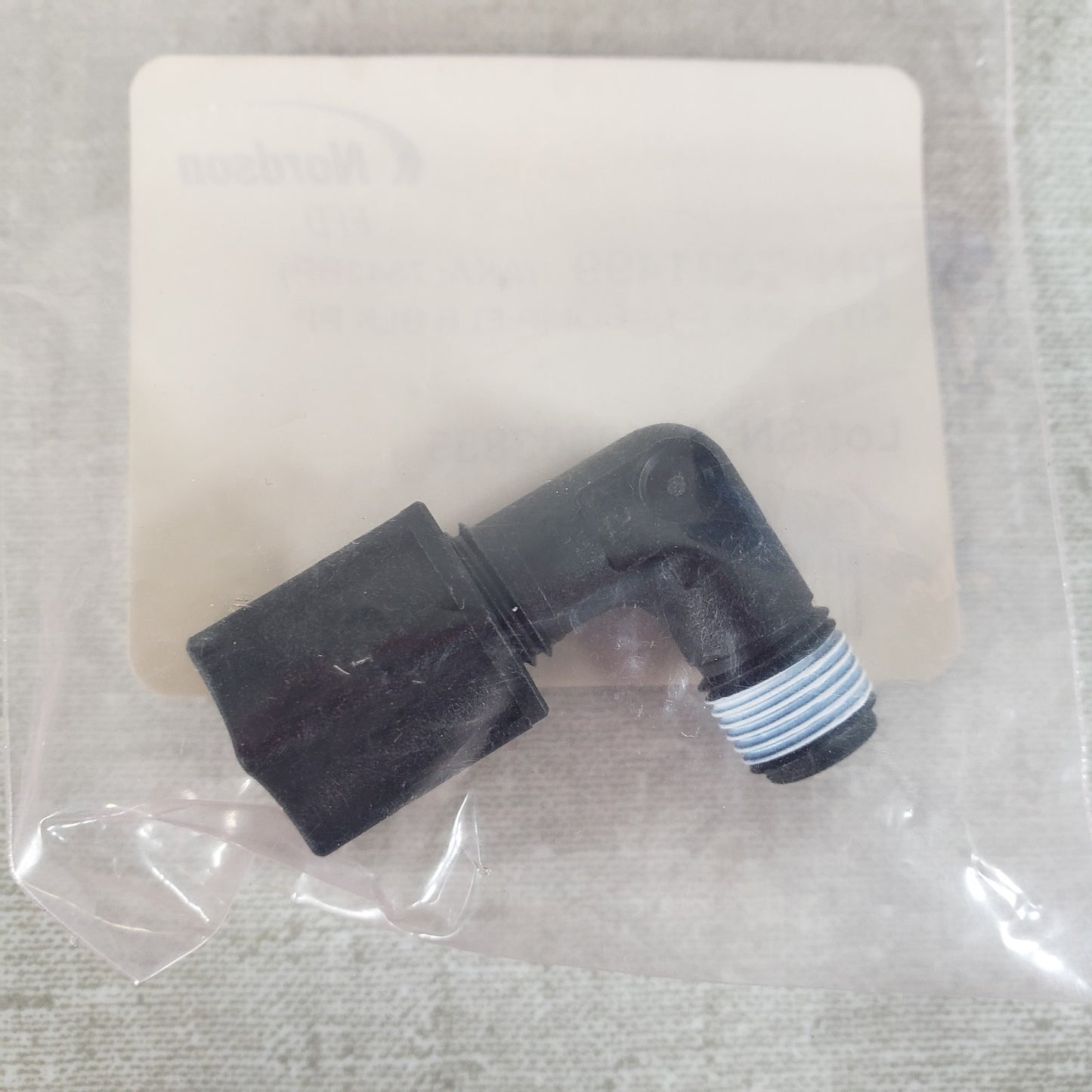 NORDSON EFD 7007038, 7021499 1/8NPTM x 3/8 Comp. PP, 1/8MPT - 1/4 Comp. ELB PP