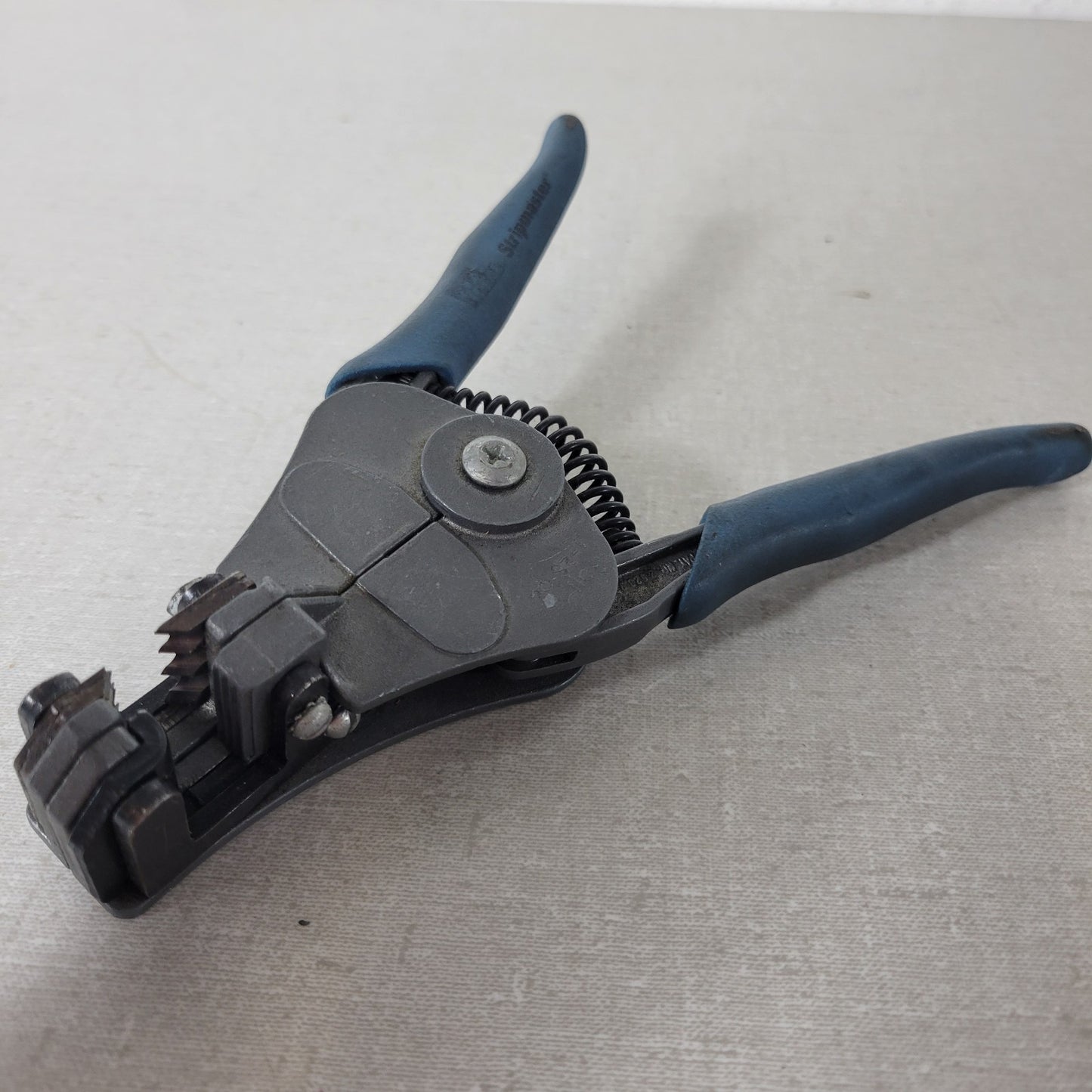IDEAL 45-090 Stripmaster Automatic Wire Stripper 8-12 AWG 6-1/2" USA