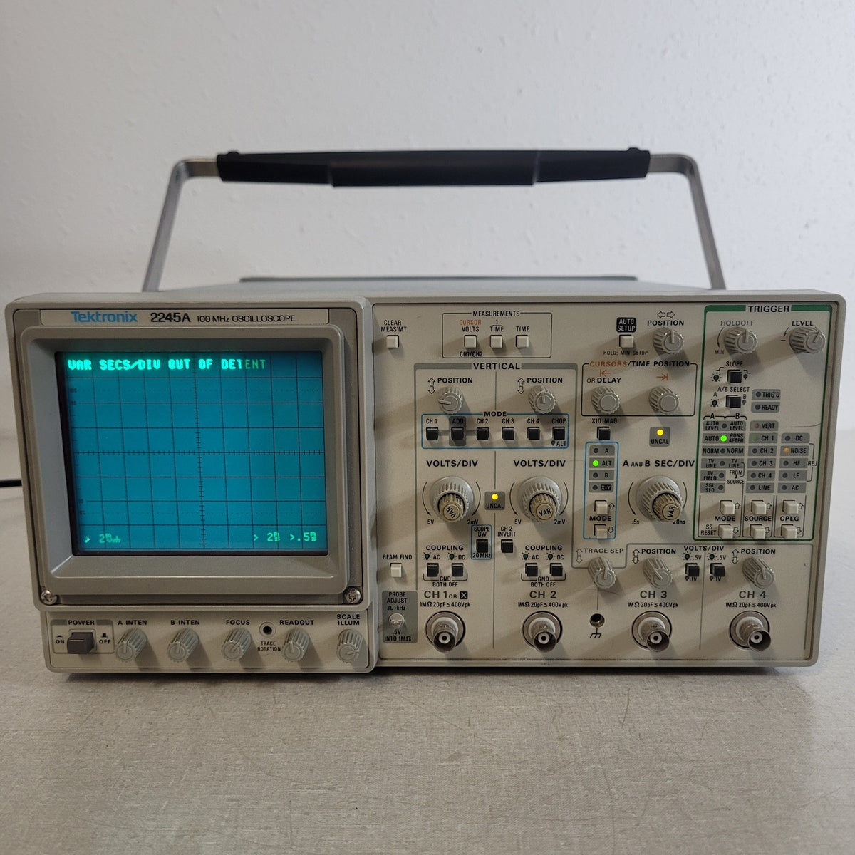 TESTED Tektronix 2245A 100MHz 4-Channel Analog Oscilloscope WORKING