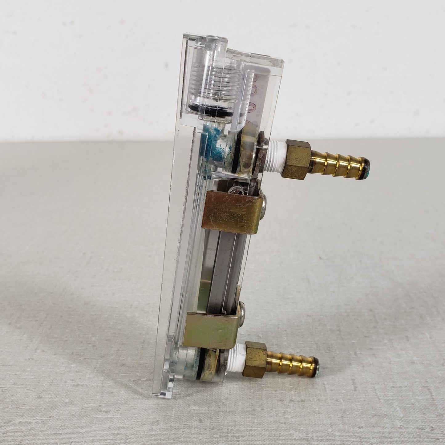 Dwyer RMA-151 Rate-Master 0-50cc/min Flowmeter w/ Brackets & 3/16" ID Barb Inlet