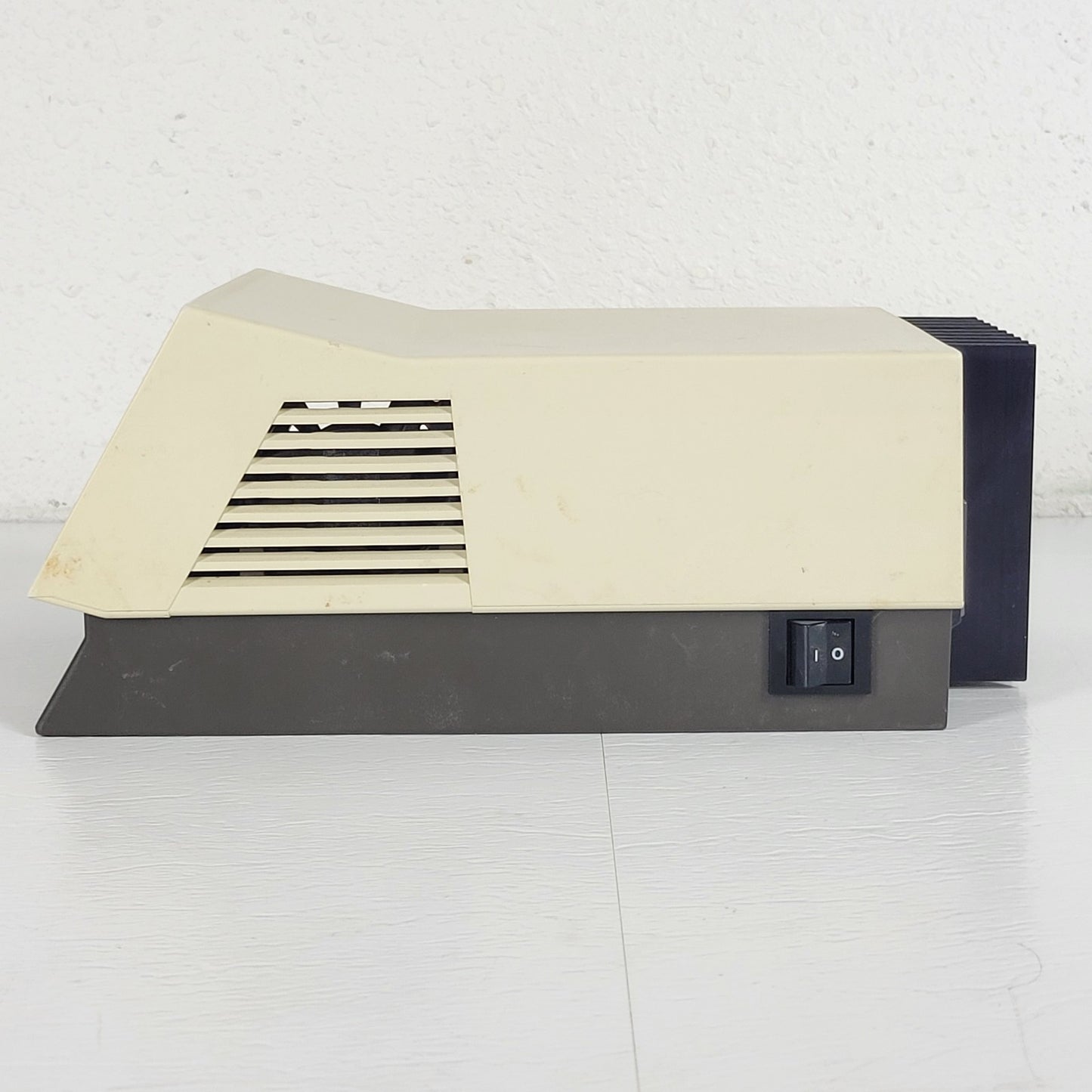 TESTED BIORAD Model 200/2.0 Electrophoresis Power Supply, 5-200V, 0.01-2.0A