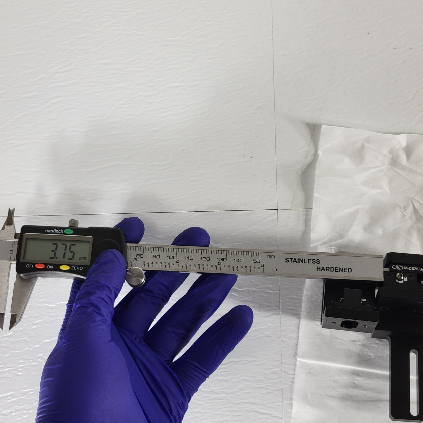 NEWPORT MDS25 Series X-Axis & Y-Axis Precise Translation, 7.5mm Travel