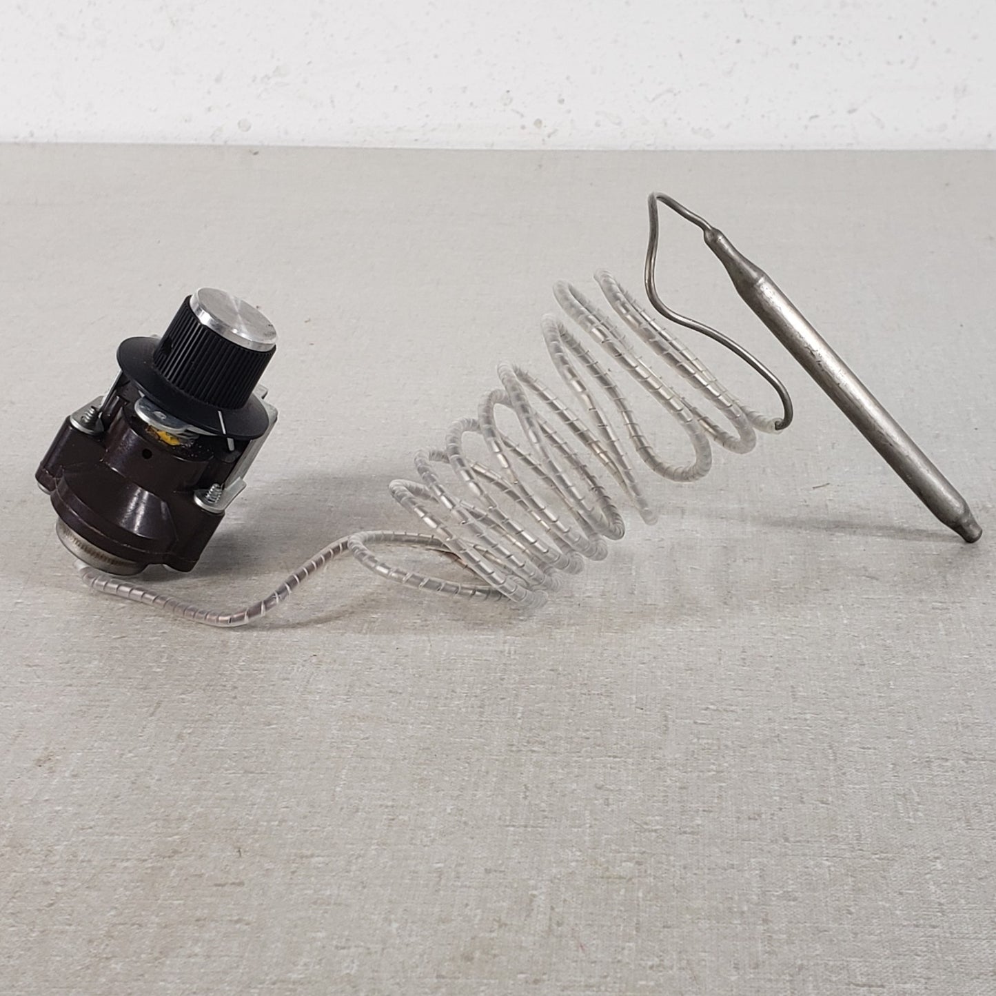 White Rodgers E12 Type 261-204 Thermostat Style C2 CAT  Max Temp 265°F