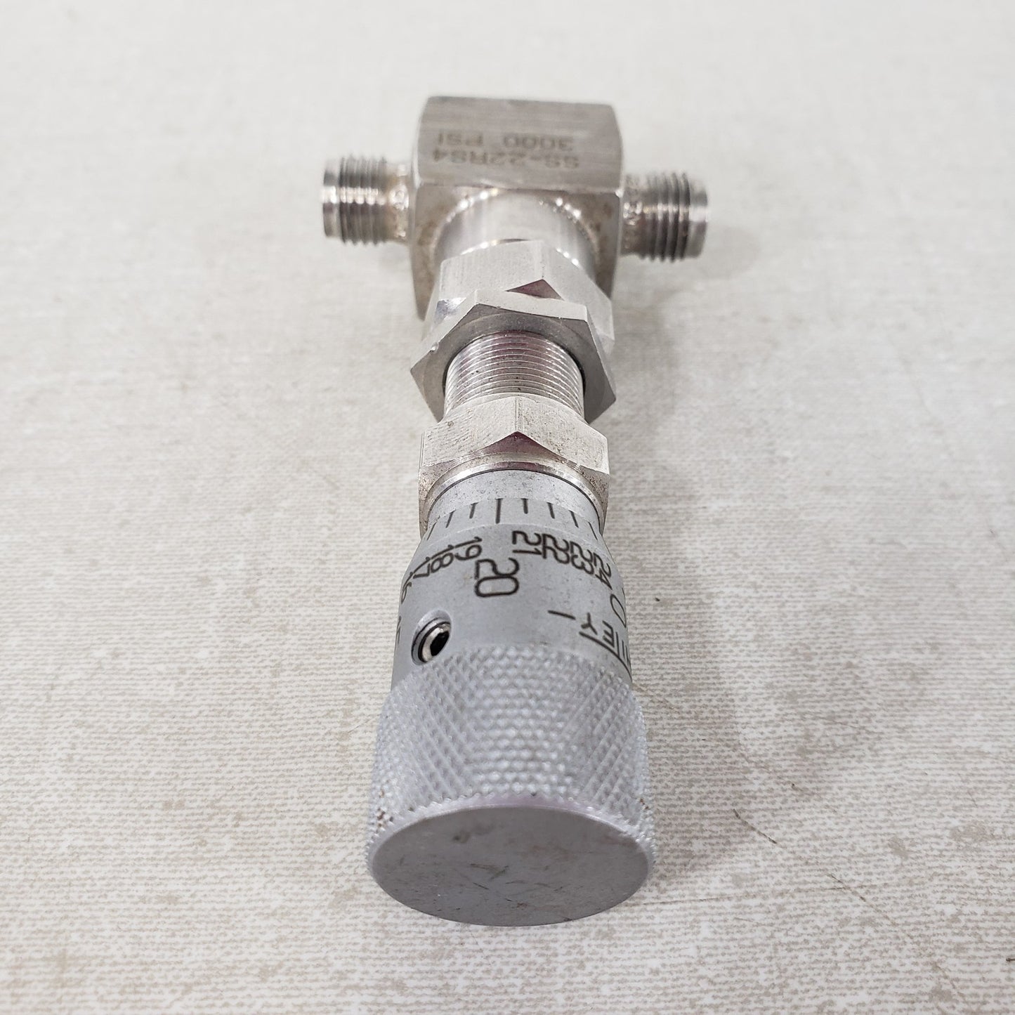 WHITEY SS-22RS4 1/4in High Precision Micro Metering Valve 3000 PSI Swagelok