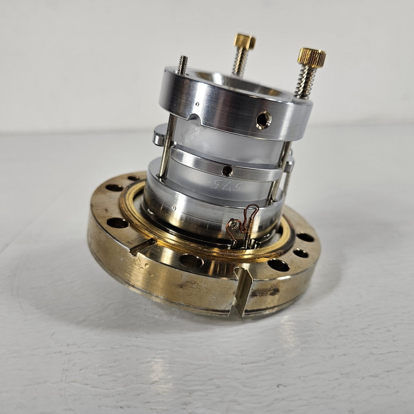 Varian Saturn GC/MS Ion Trap Analyzer Assy TL 4.5" CF Conflat DN63CF UHV Flange
