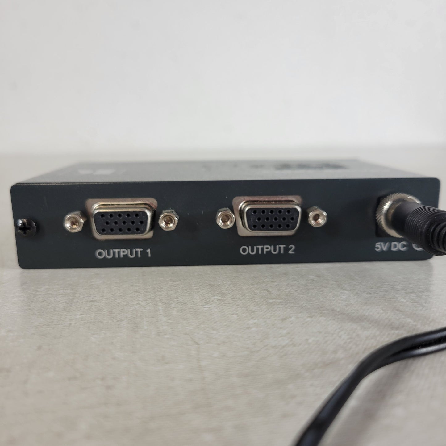 KRAMER VP-200N5 1:2 High Resolution UXGA DA, 15 Pin In: Two Out, Power Supply