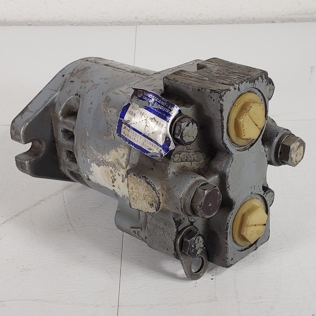 Sauer Sundstrand MMF046CAEBBBNNN M46 Fixed Hydraulic Piston Motor Untested