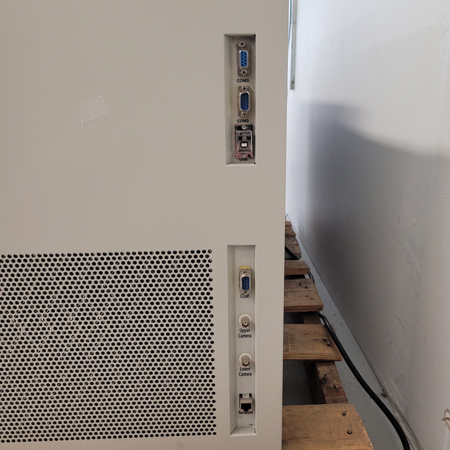 BD Biosciences FACSAria II Cell Sorter Multi-Laser w/ FACSDiva PC Powers On