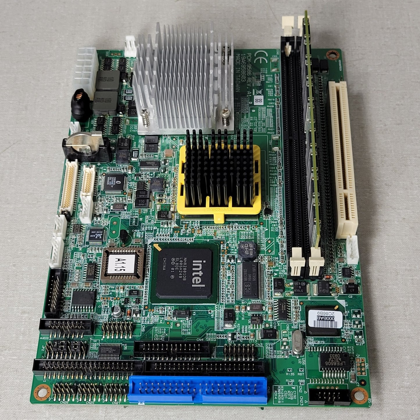 Advantech PCM-9586F Rev A1 5.25" SBC Motherboard w/ Intel Celeron M CPU