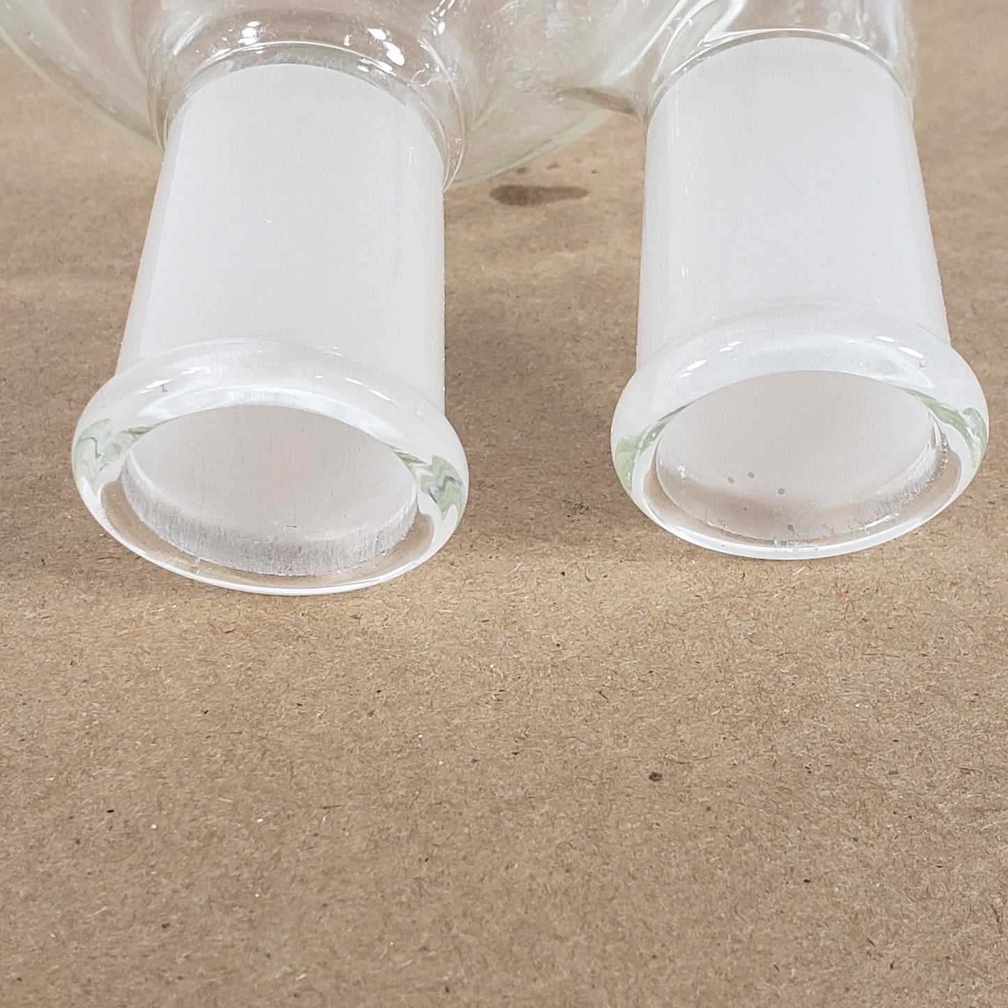 Chemglass CG-1518-06 Round Bottom Flask 500mL 2 Neck Straight 24/40 Joints